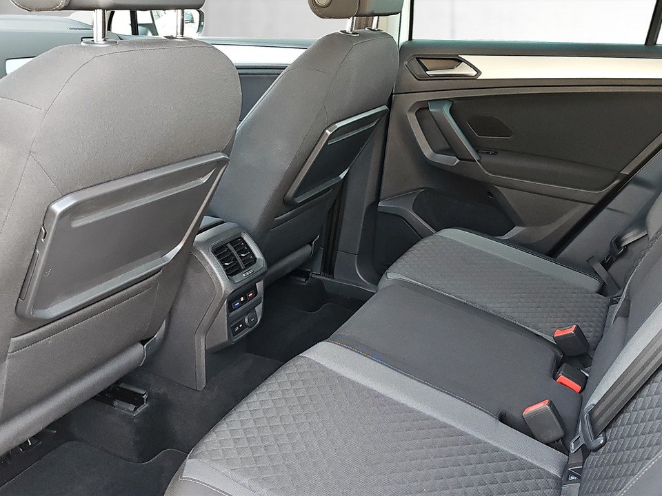 VW Tiguan 2.0 TSI DSG 4M | Bild 19 von 22