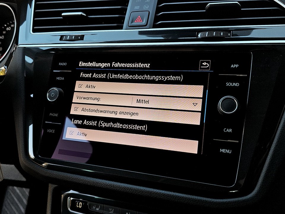 VW Tiguan 2.0 TSI DSG 4M | Bild 17 von 22