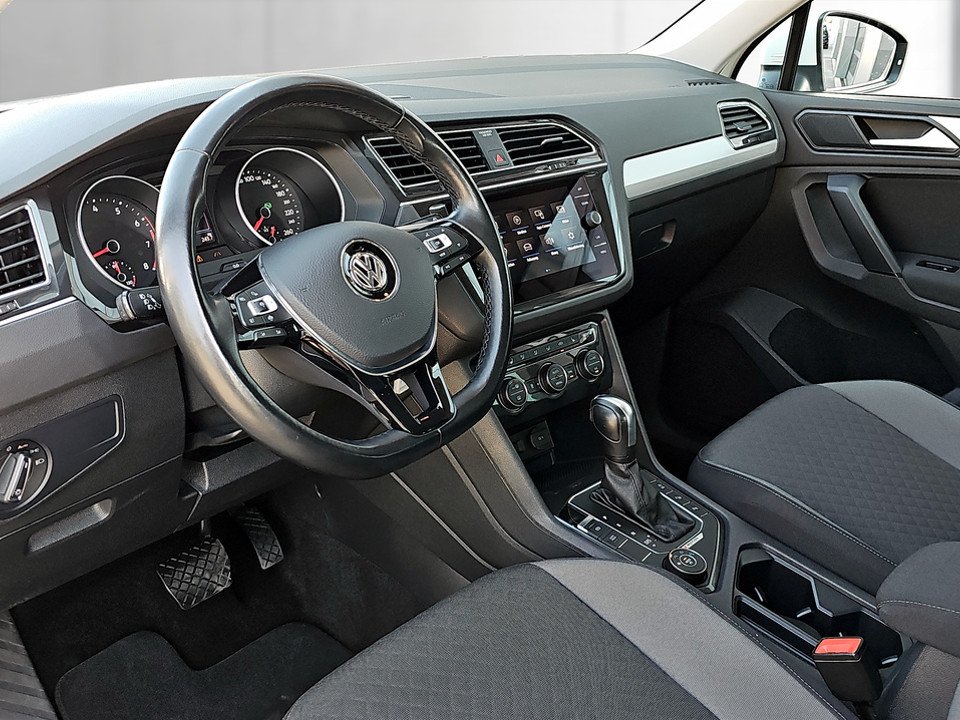 VW Tiguan 2.0 TSI DSG 4M | Bild 10 von 22