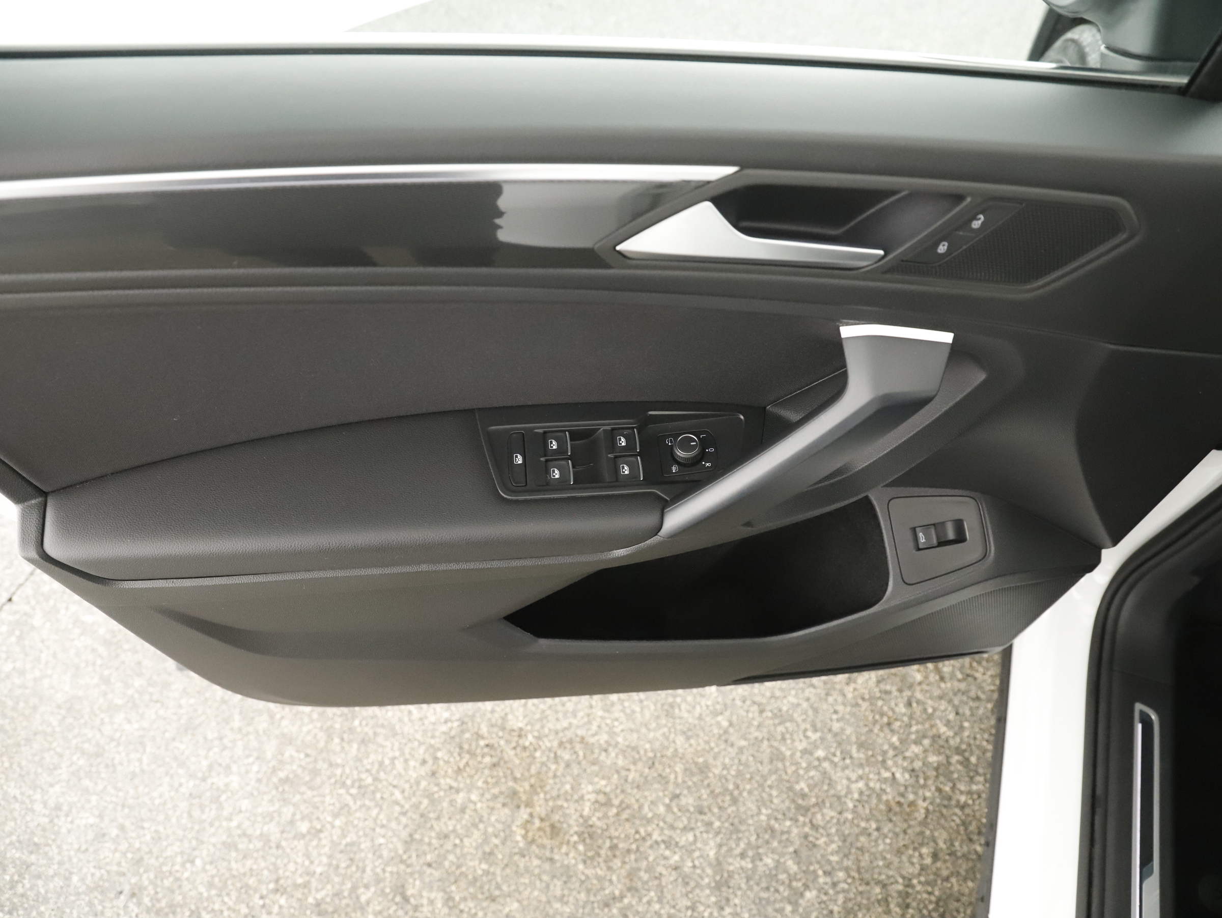 VW Tiguan Allspace 2.0 TDI 4Motion Highline | Bild 11 von 31