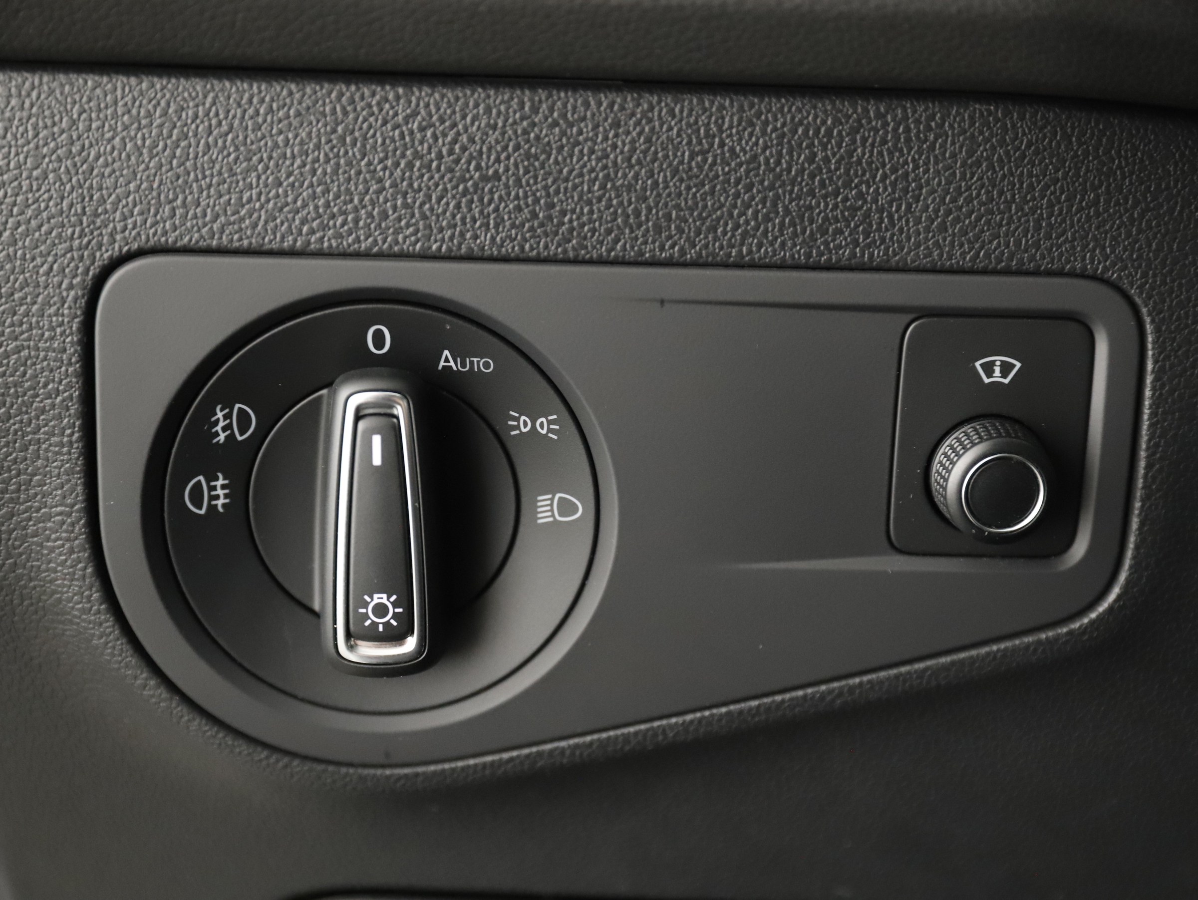 VW Tiguan Allspace 2.0 TDI 4Motion Highline | Bild 13 von 31