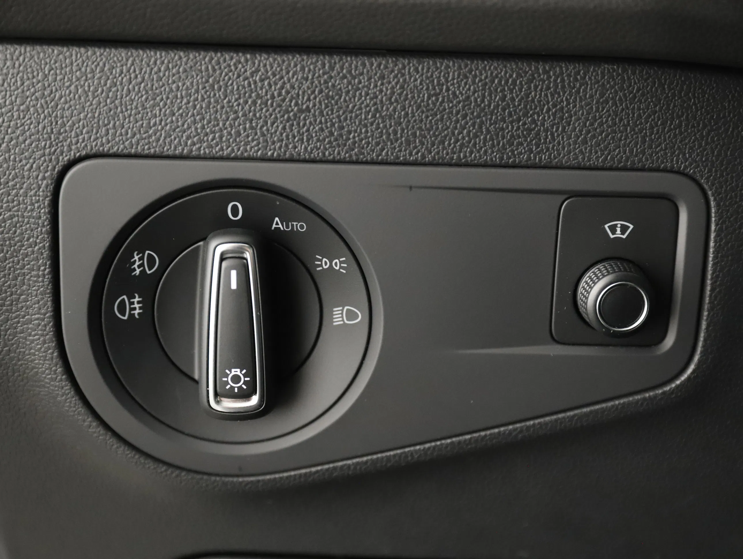 VW Tiguan Allspace 2.0 TDI 4Motion Highline | Bild 13 von 31