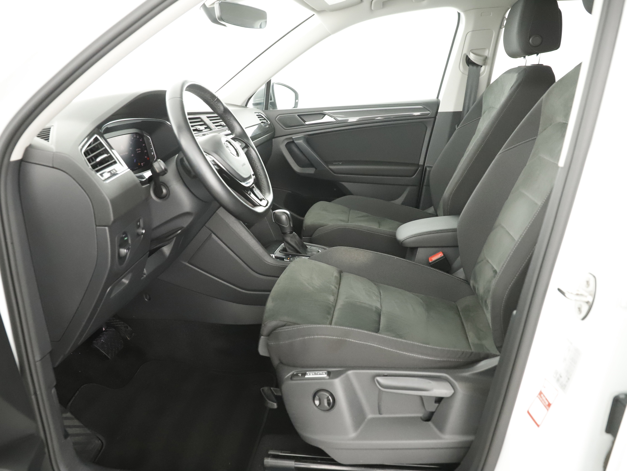 VW Tiguan Allspace 2.0 TDI 4Motion Highline | Bild 14 von 31