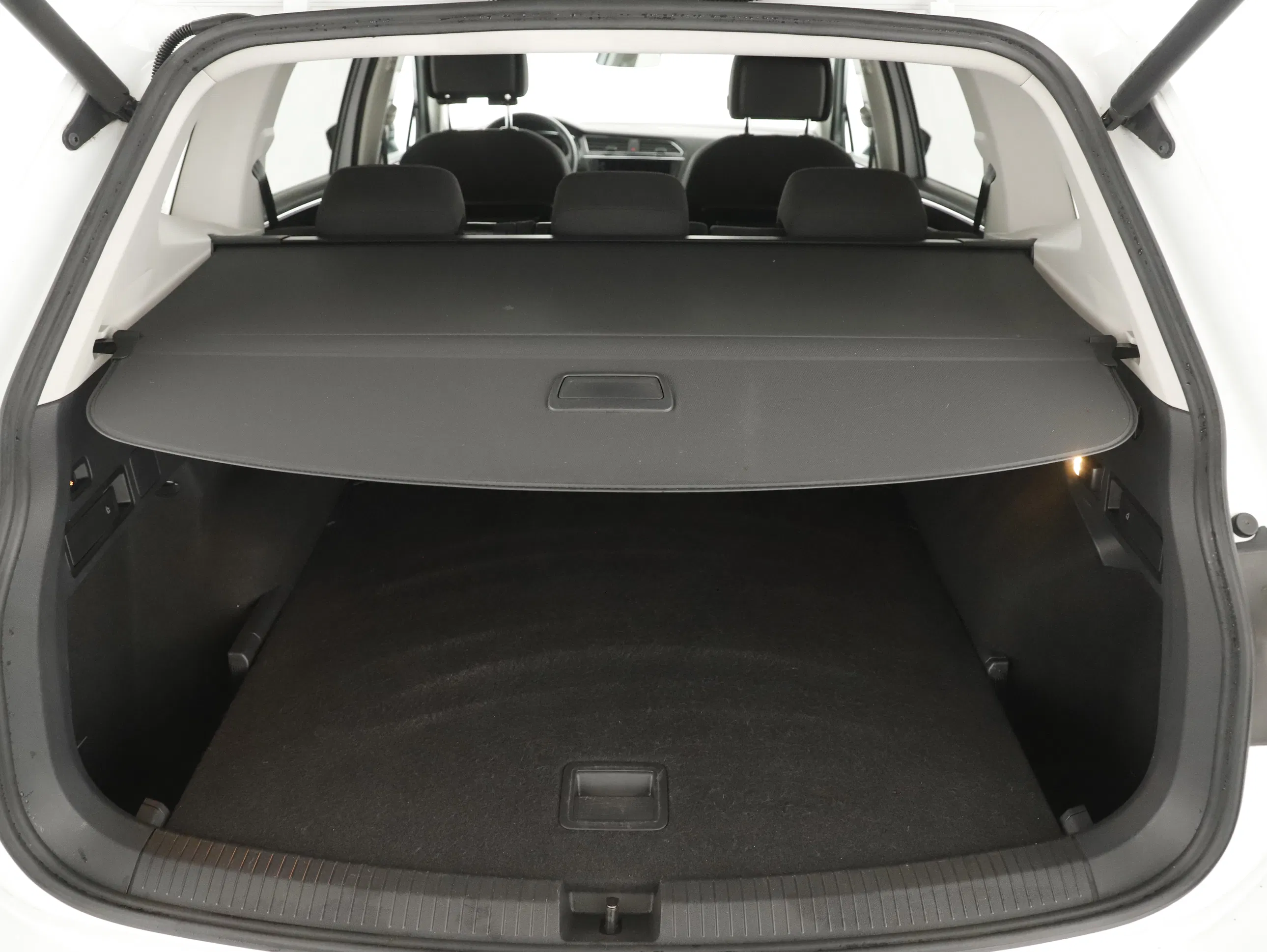 VW Tiguan Allspace 2.0 TDI 4Motion Highline | Bild 27 von 31
