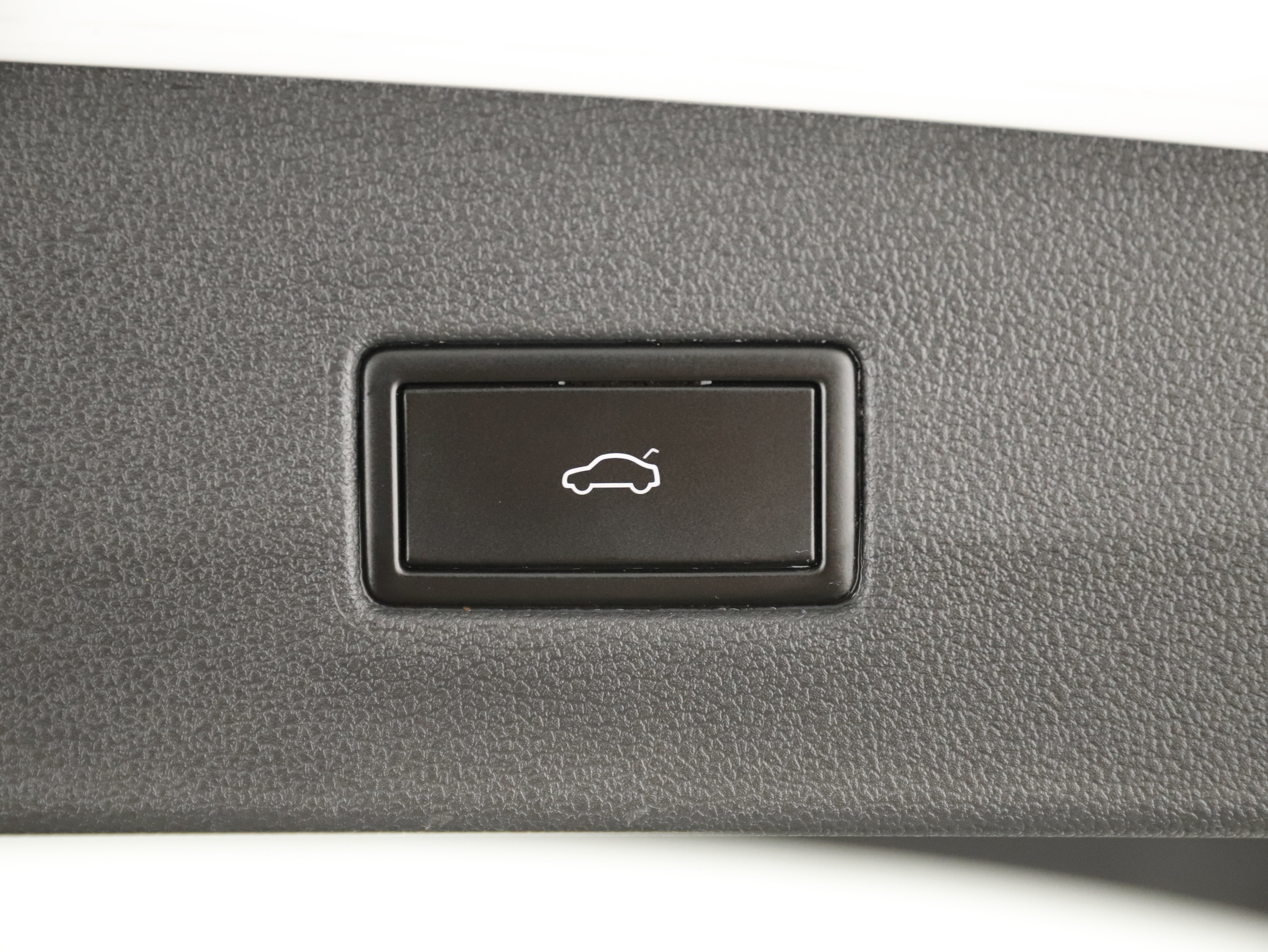 VW Tiguan Allspace 2.0 TDI 4Motion Highline | Bild 28 von 31