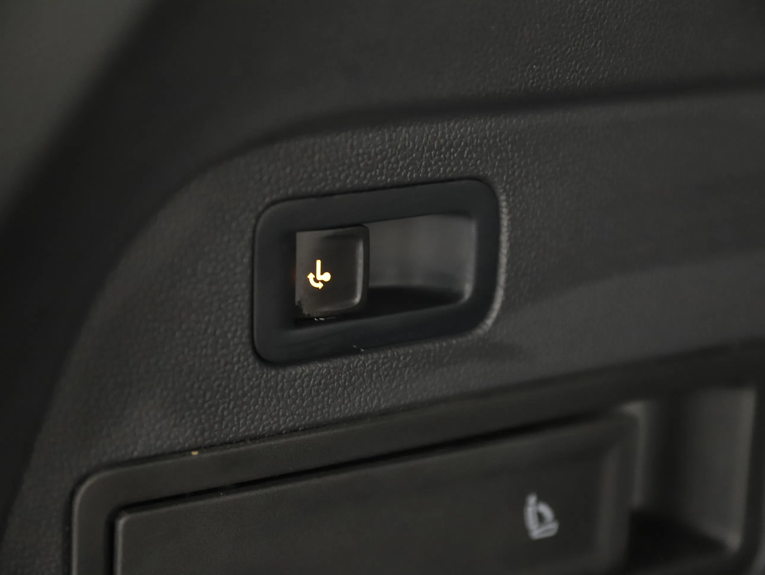 VW Tiguan Allspace 2.0 TDI 4Motion Highline | Bild 30 von 31