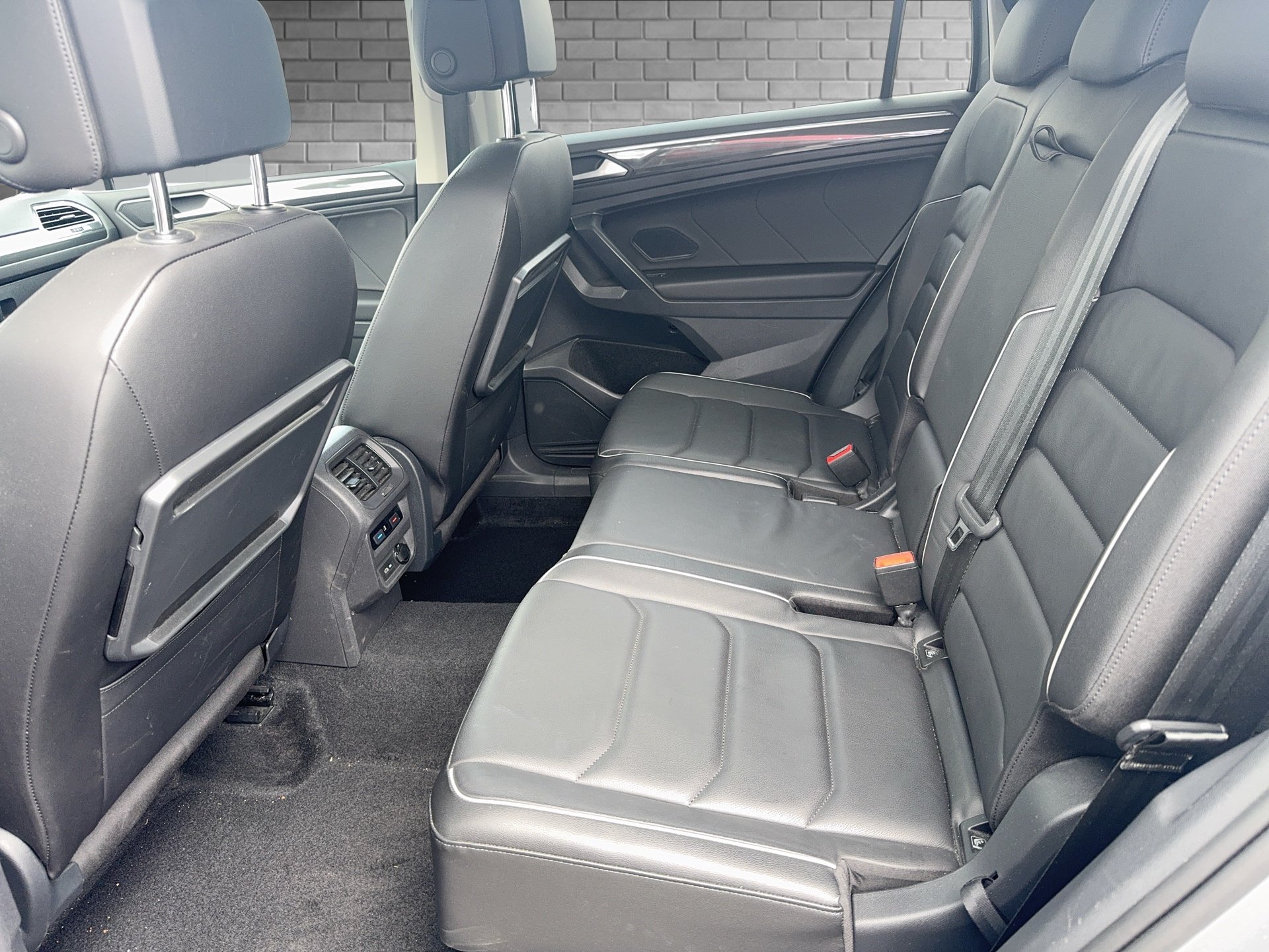 VW Tiguan Allspace Highline TDI | Bild 17 von 23