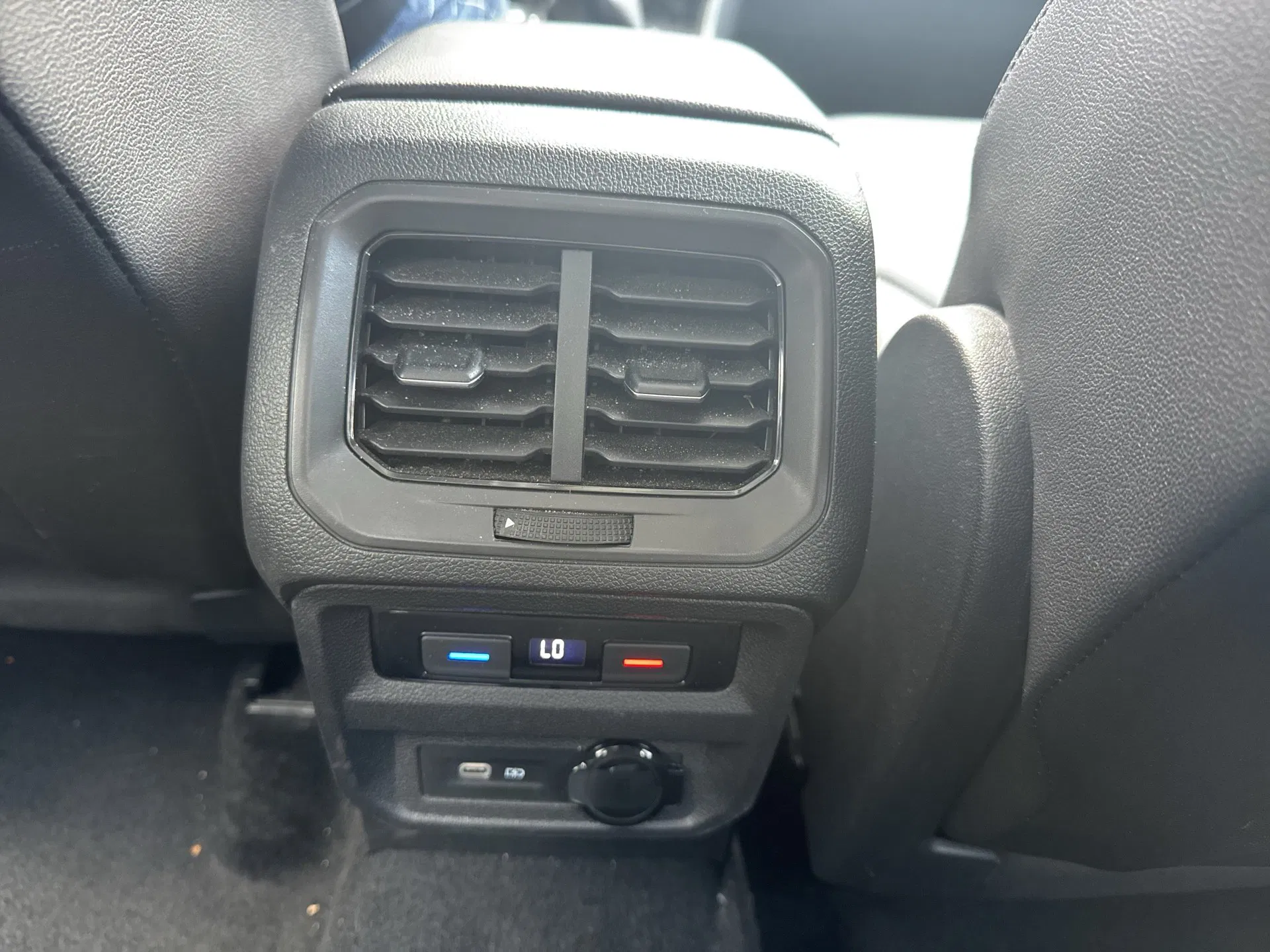 VW Tiguan Allspace Highline TDI | Bild 18 von 23