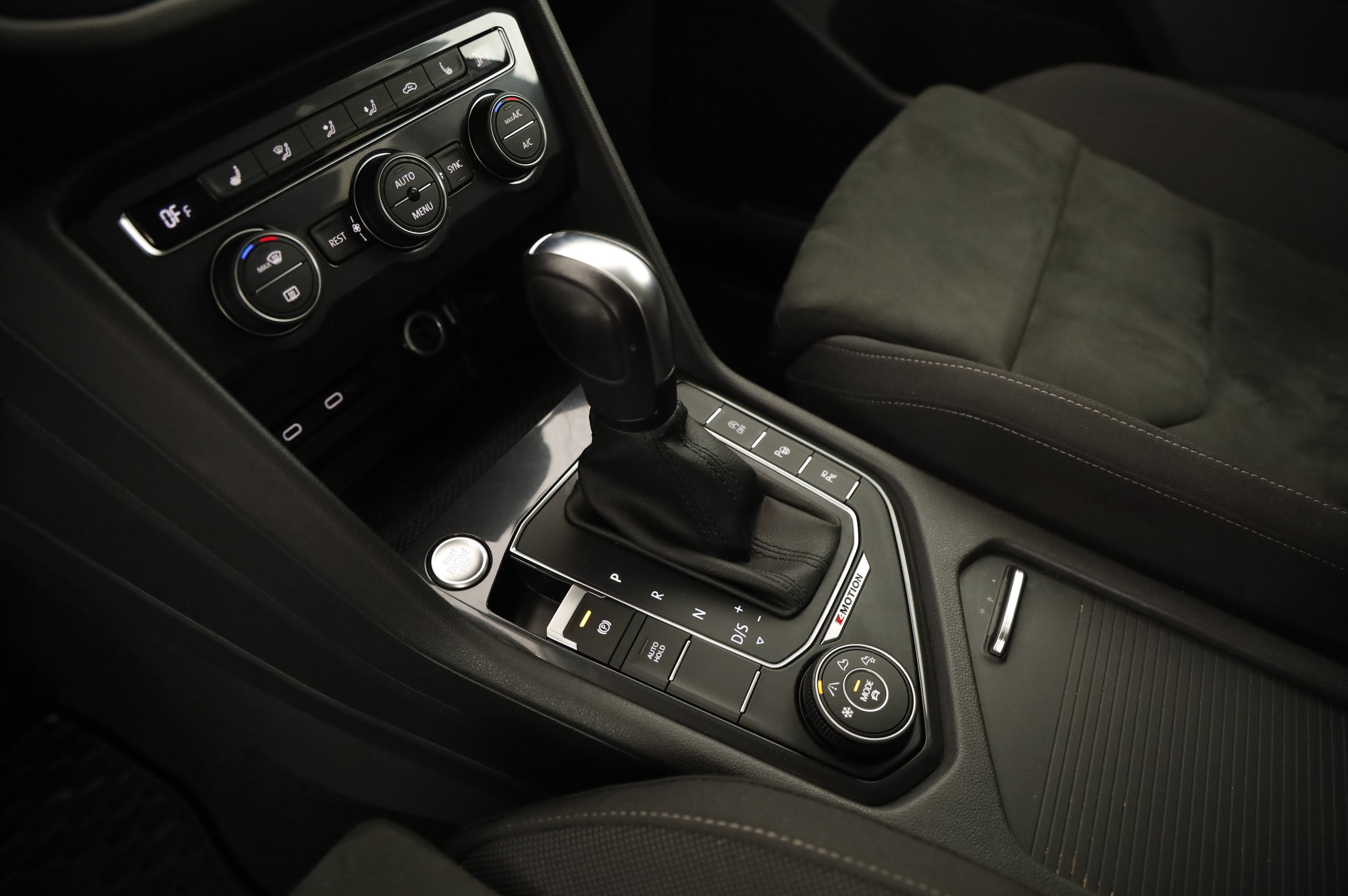 VW Tiguan Allspace 2.0 TDI 4Motion Highline | Bild 25 von 31