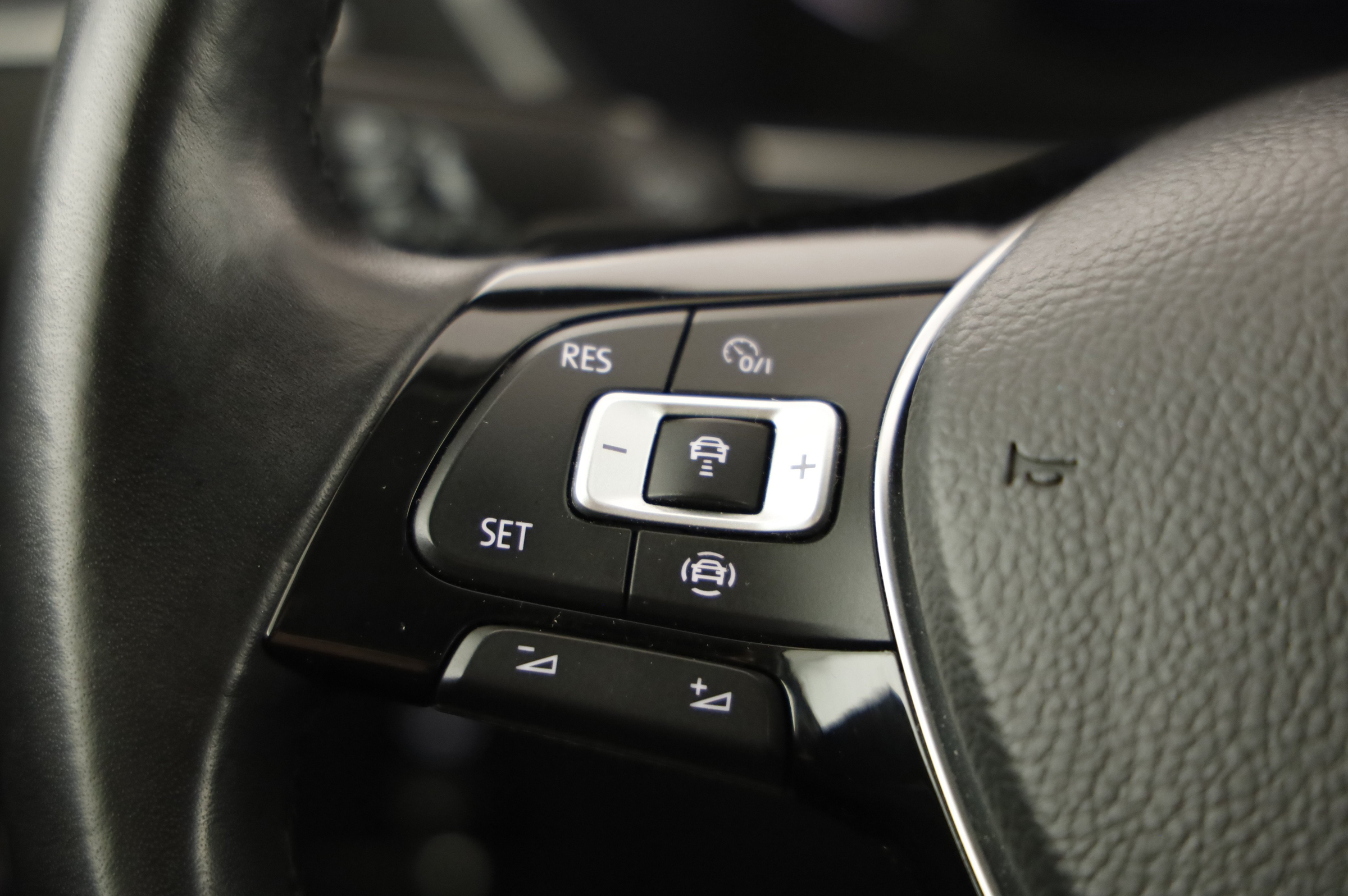 VW Tiguan Allspace 2.0 TDI 4Motion Highline | Bild 29 von 31