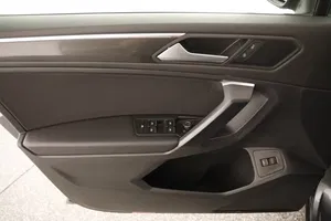 VW Tiguan Allspace 2.0 TDI 4Motion Highline | Thumbnail 4 von 31
