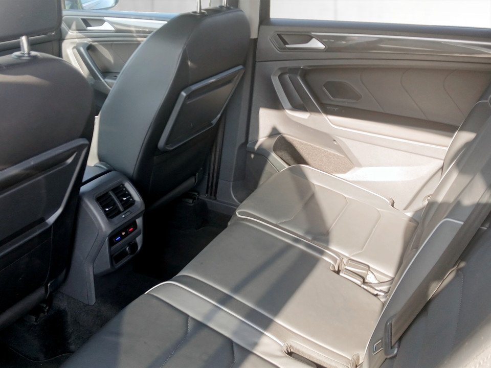VW Tiguan Allspace 2.0 TDI 4M DSG | Bild 13 von 29