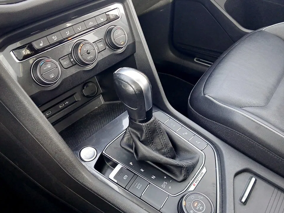 VW Tiguan Allspace 2.0 TDI 4M DSG | Bild 21 von 29