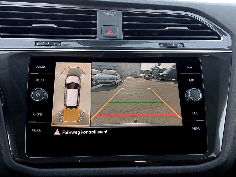 VW Tiguan Allspace 2.0 TDI 4M DSG | Bild 25 von 29