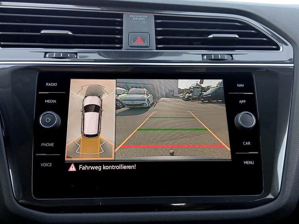 VW Tiguan Allspace 2.0 TDI 4M DSG | Bild 25 von 29
