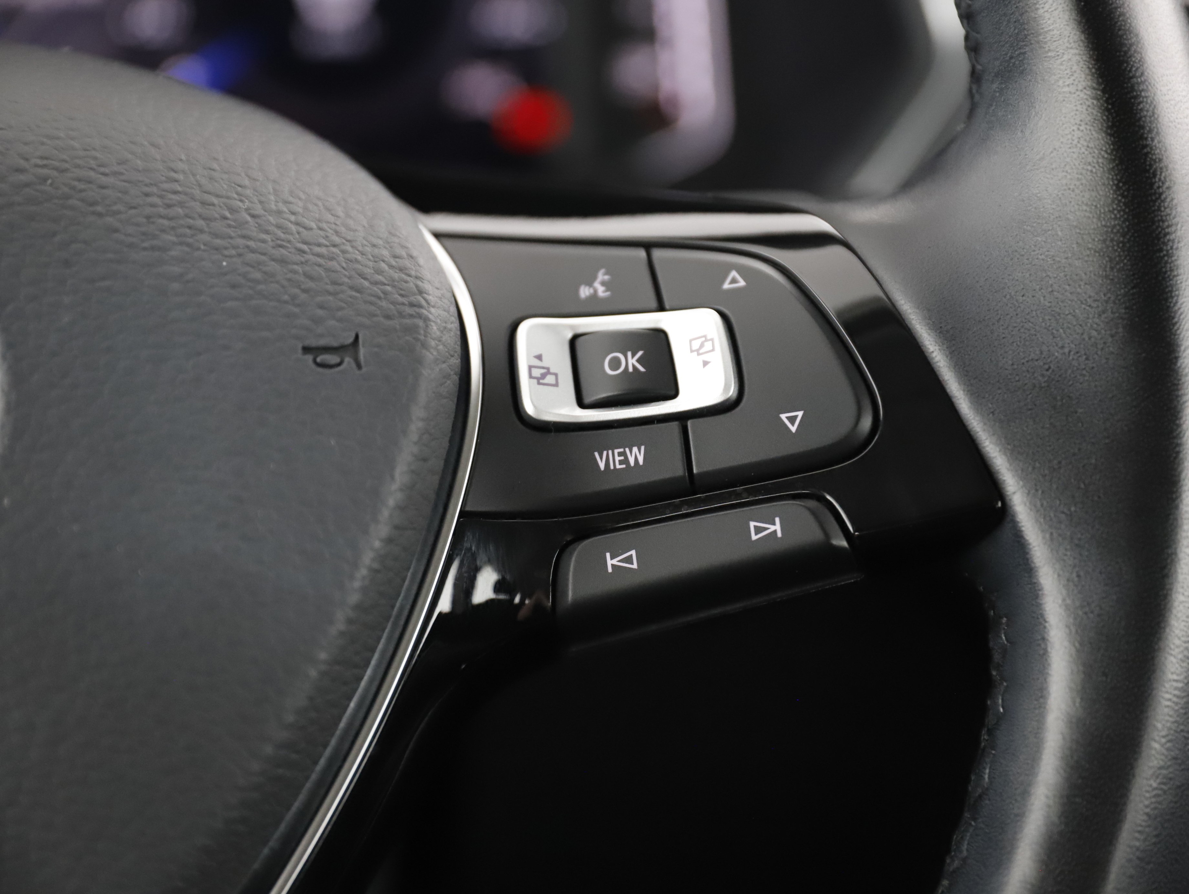 VW Tiguan Allspace 2.0 TDI 4Motion Highline | Bild 13 von 25