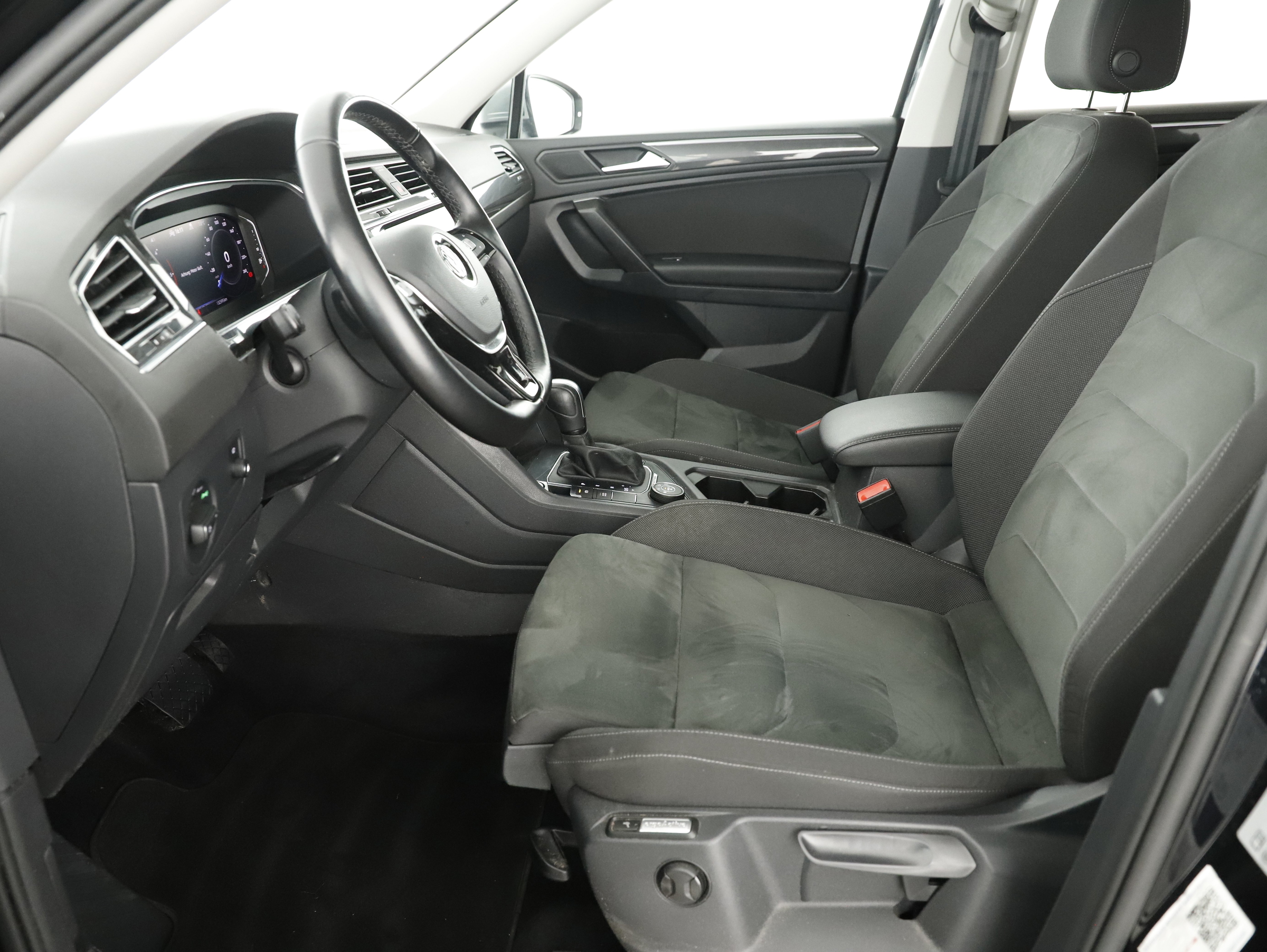 VW Tiguan Allspace CL TDI 4MOTION DSG | Bild 13 von 28