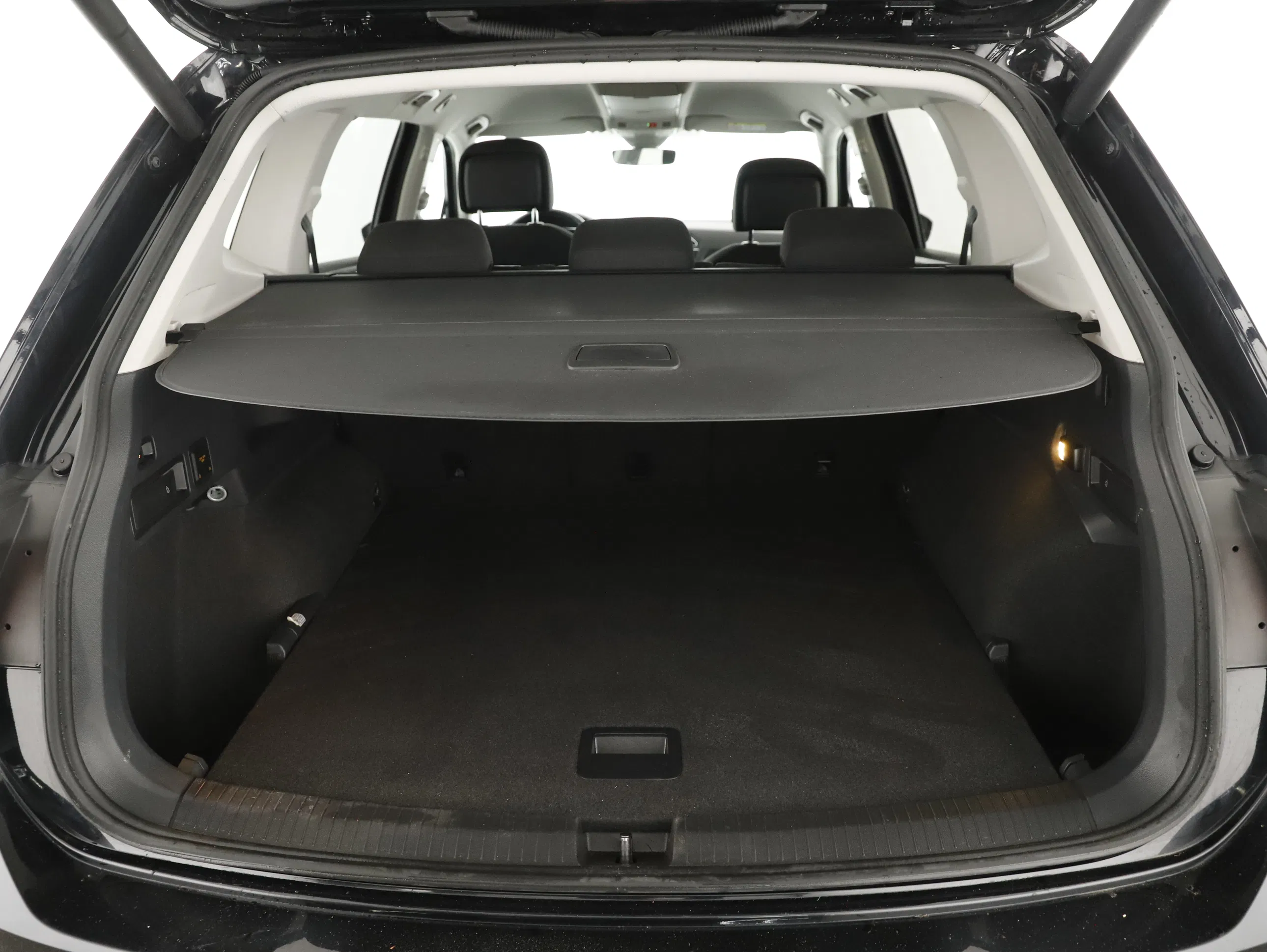 VW Tiguan Allspace CL TDI 4MOTION DSG | Bild 25 von 28