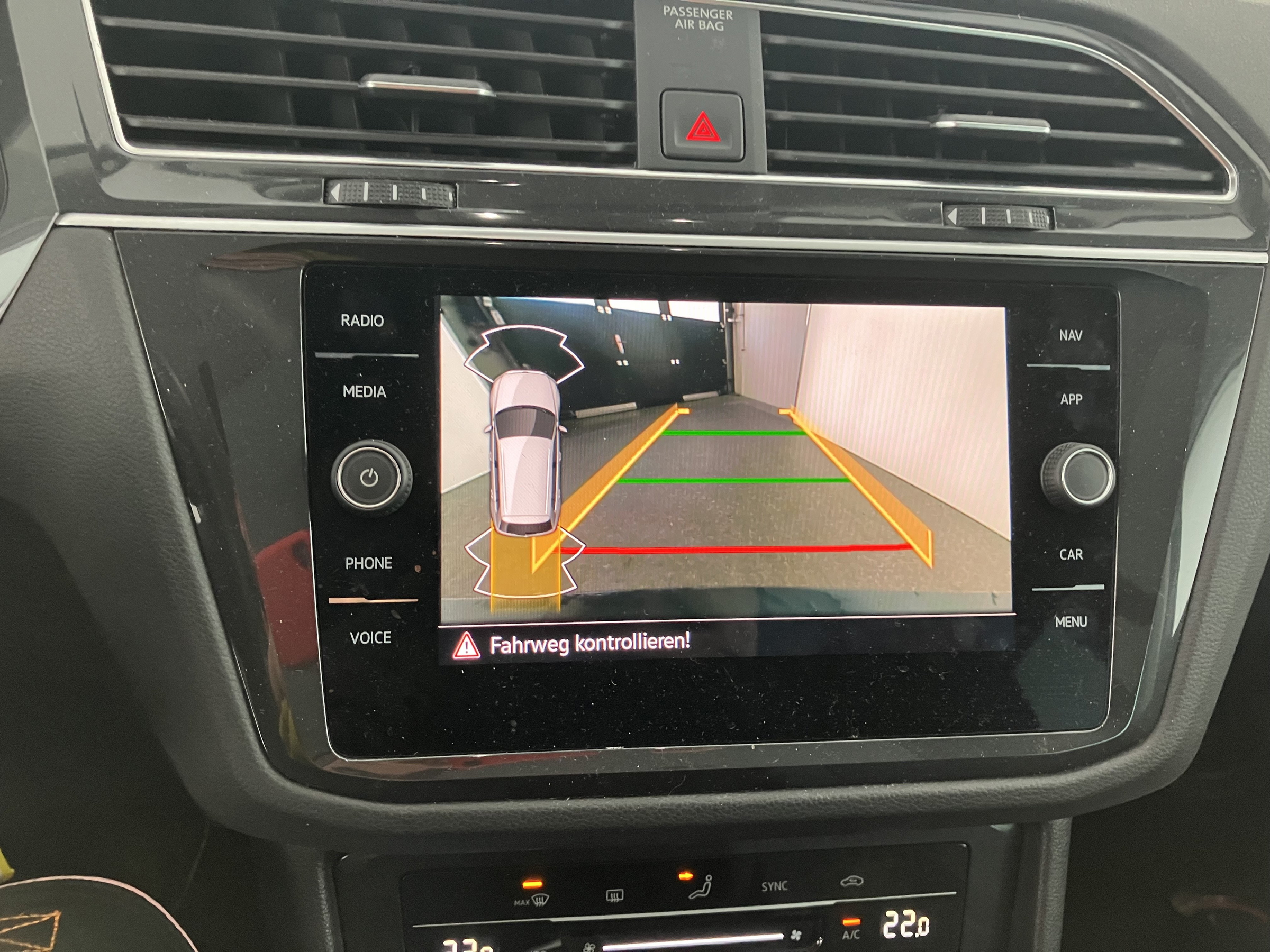 VW Tiguan 2.0 TDI BMT Life | Bild 11 von 27