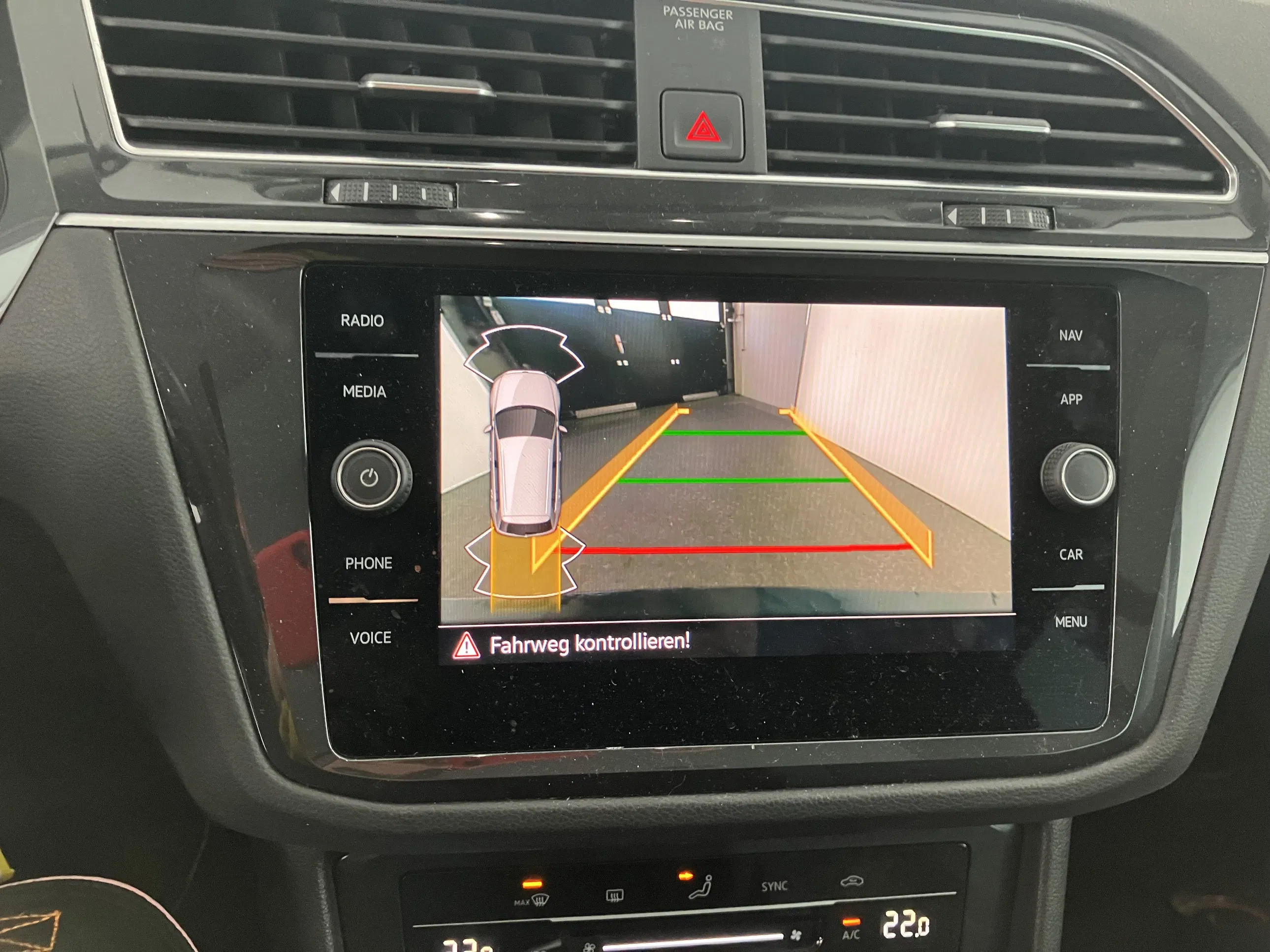 VW Tiguan 2.0 TDI BMT Life | Bild 11 von 27