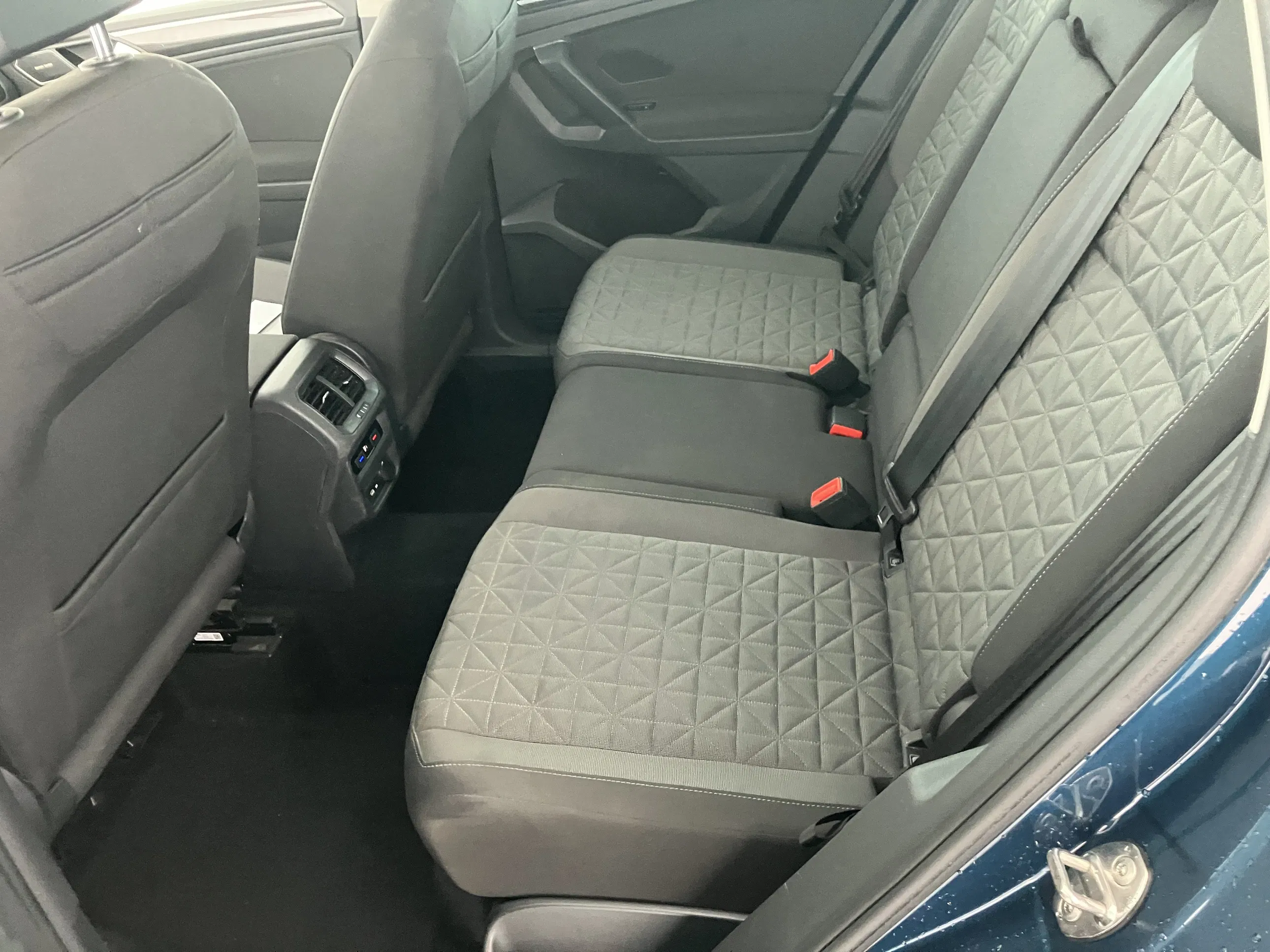 VW Tiguan 2.0 TDI BMT Life | Bild 12 von 27