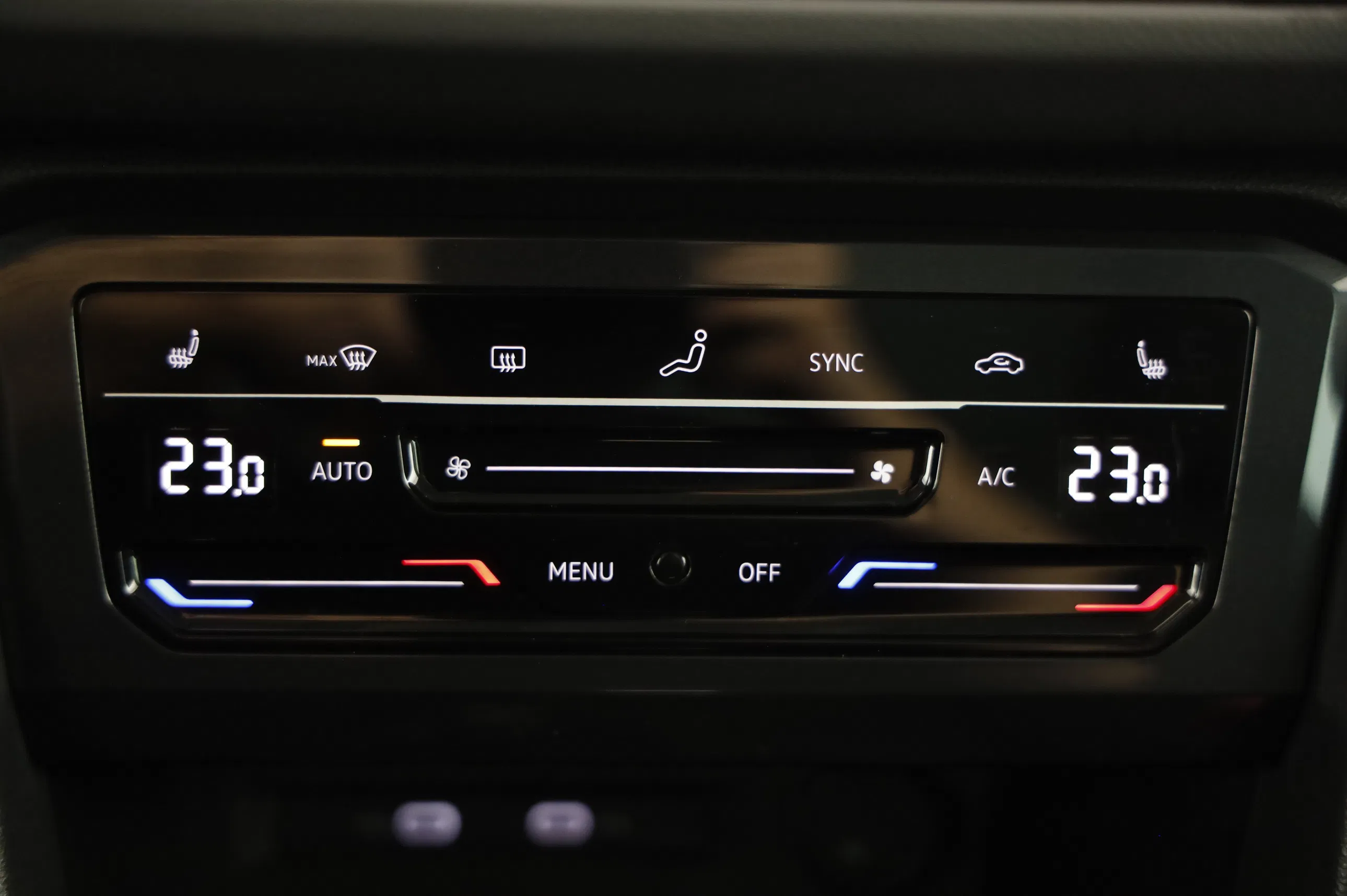 VW Tiguan 2.0 TDI BMT 4Motion Elegance | Bild 13 von 25