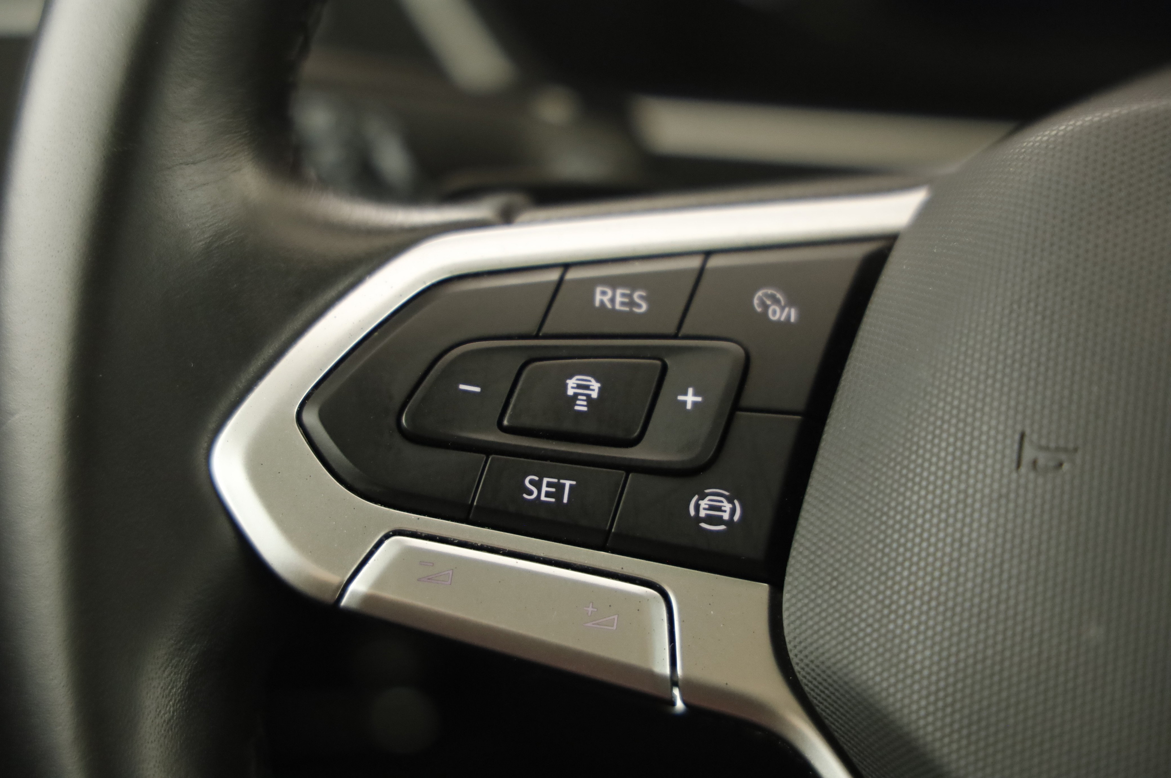 VW Tiguan 2.0 TDI BMT 4Motion Elegance | Bild 15 von 25