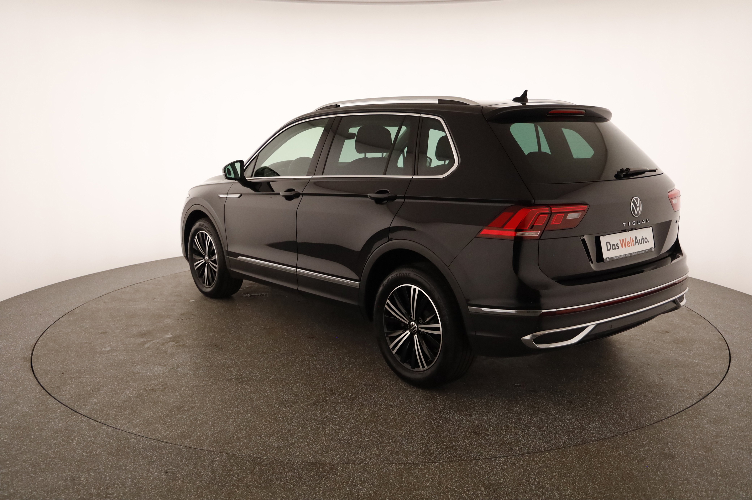 VW Tiguan 2.0 TDI BMT 4Motion Elegance | Bild 3 von 25