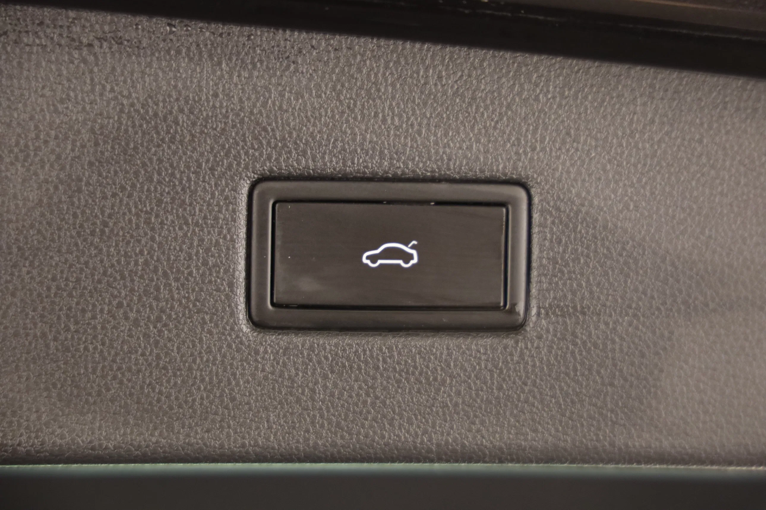 VW Tiguan 2.0 TDI BMT 4Motion Elegance | Bild 20 von 25