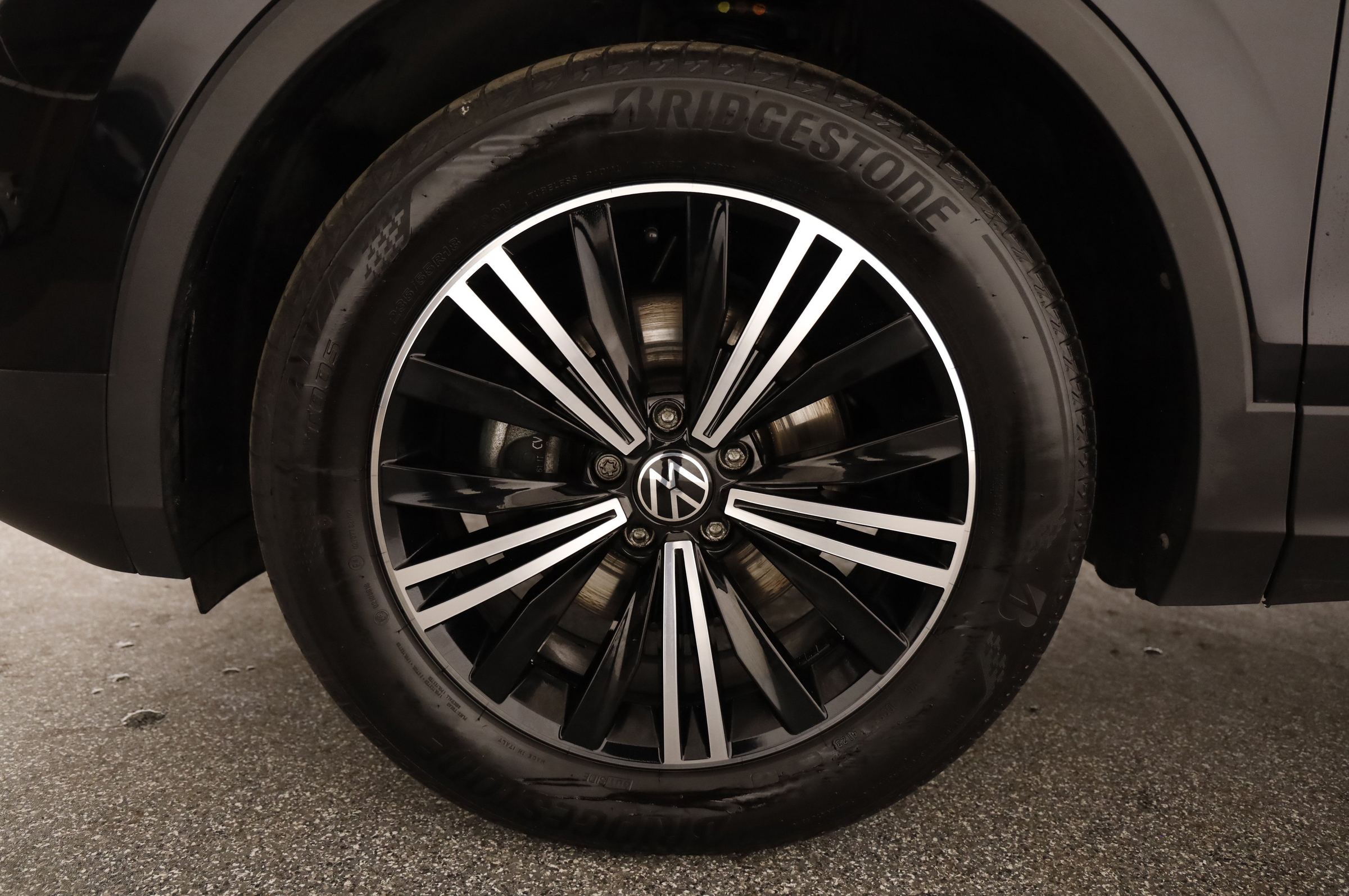 VW Tiguan 2.0 TDI BMT 4Motion Elegance | Bild 22 von 25