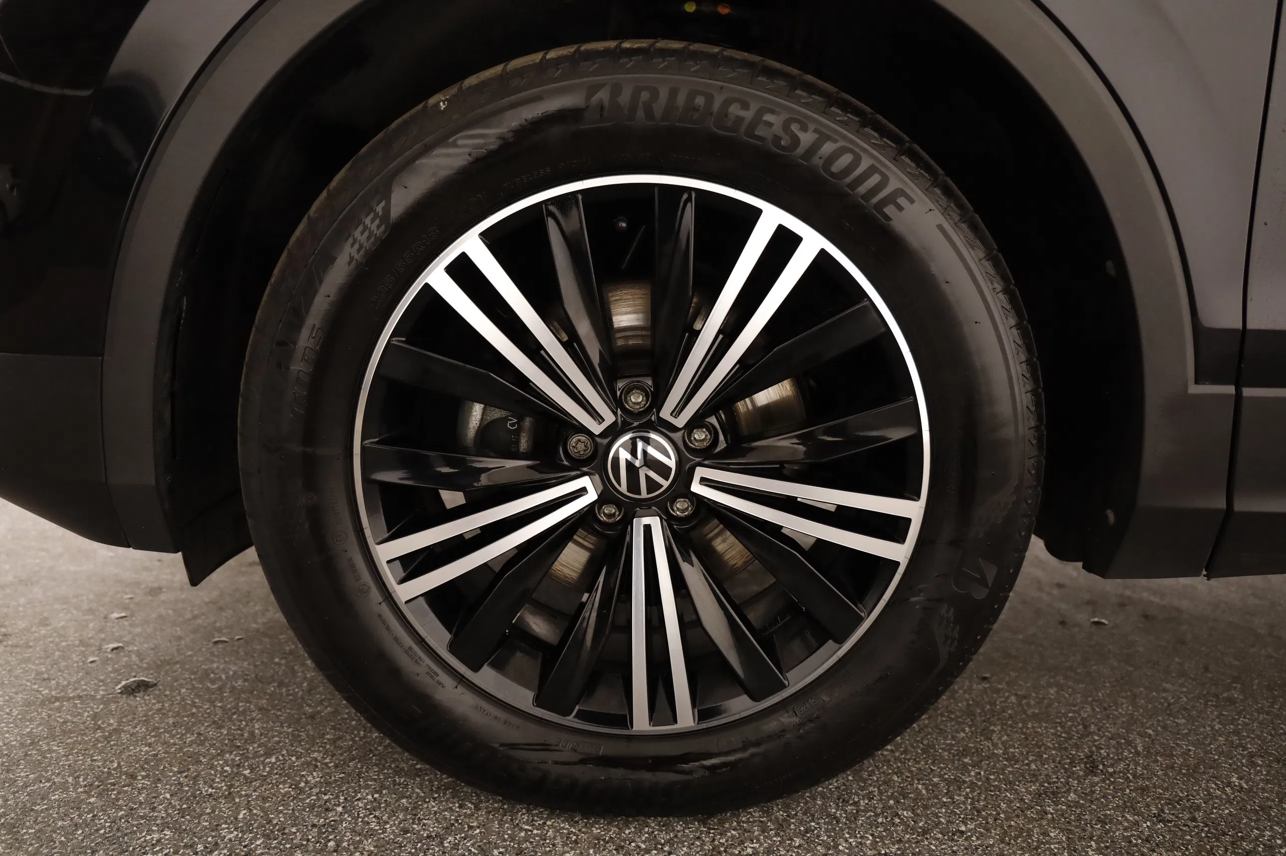 VW Tiguan 2.0 TDI BMT 4Motion Elegance | Bild 22 von 25