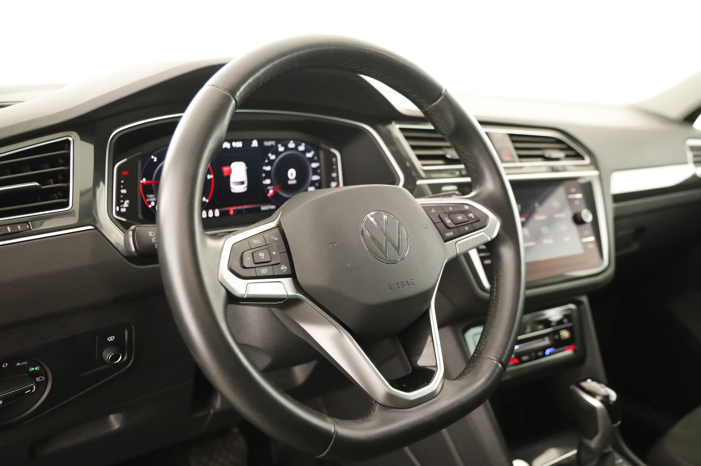 VW Tiguan 2.0 TDI BMT 4Motion Elegance | Bild 7 von 25