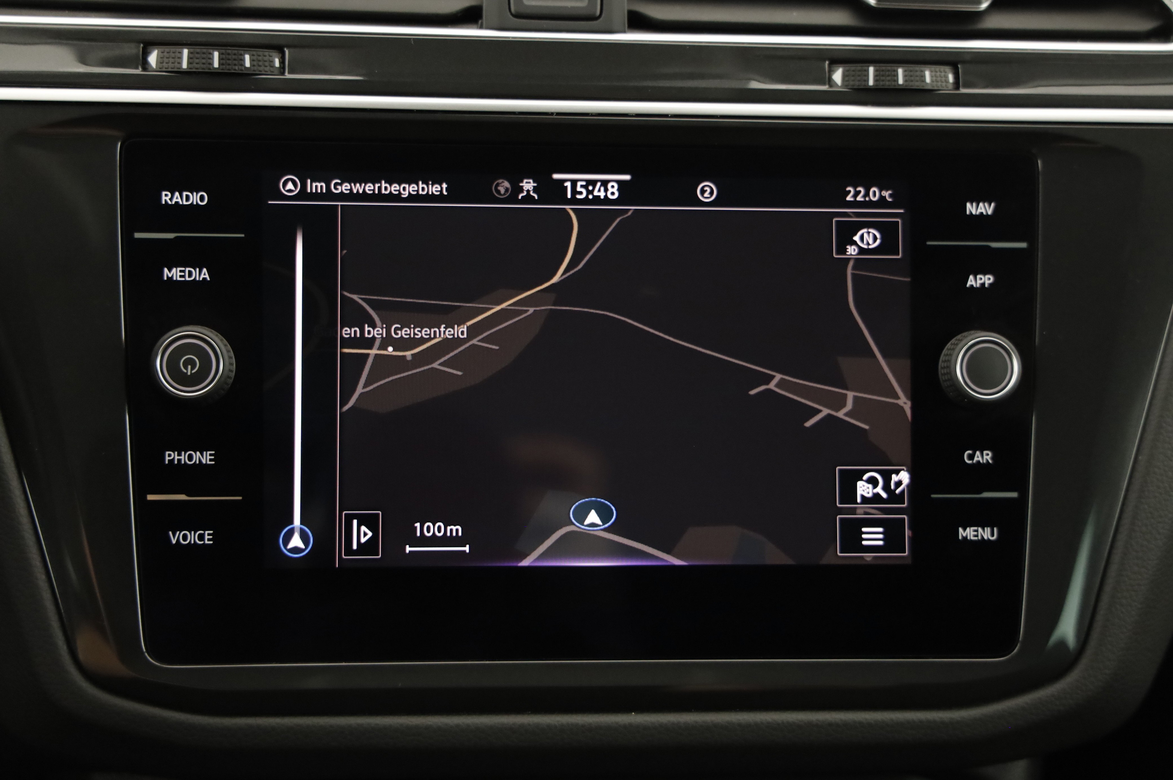 VW Tiguan 2.0 TDI BMT Elegance | Bild 16 von 31