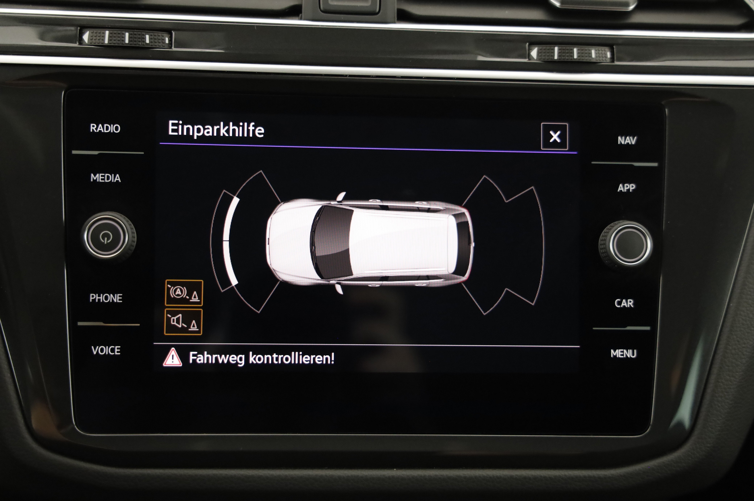 VW Tiguan 2.0 TDI BMT Elegance | Bild 17 von 31