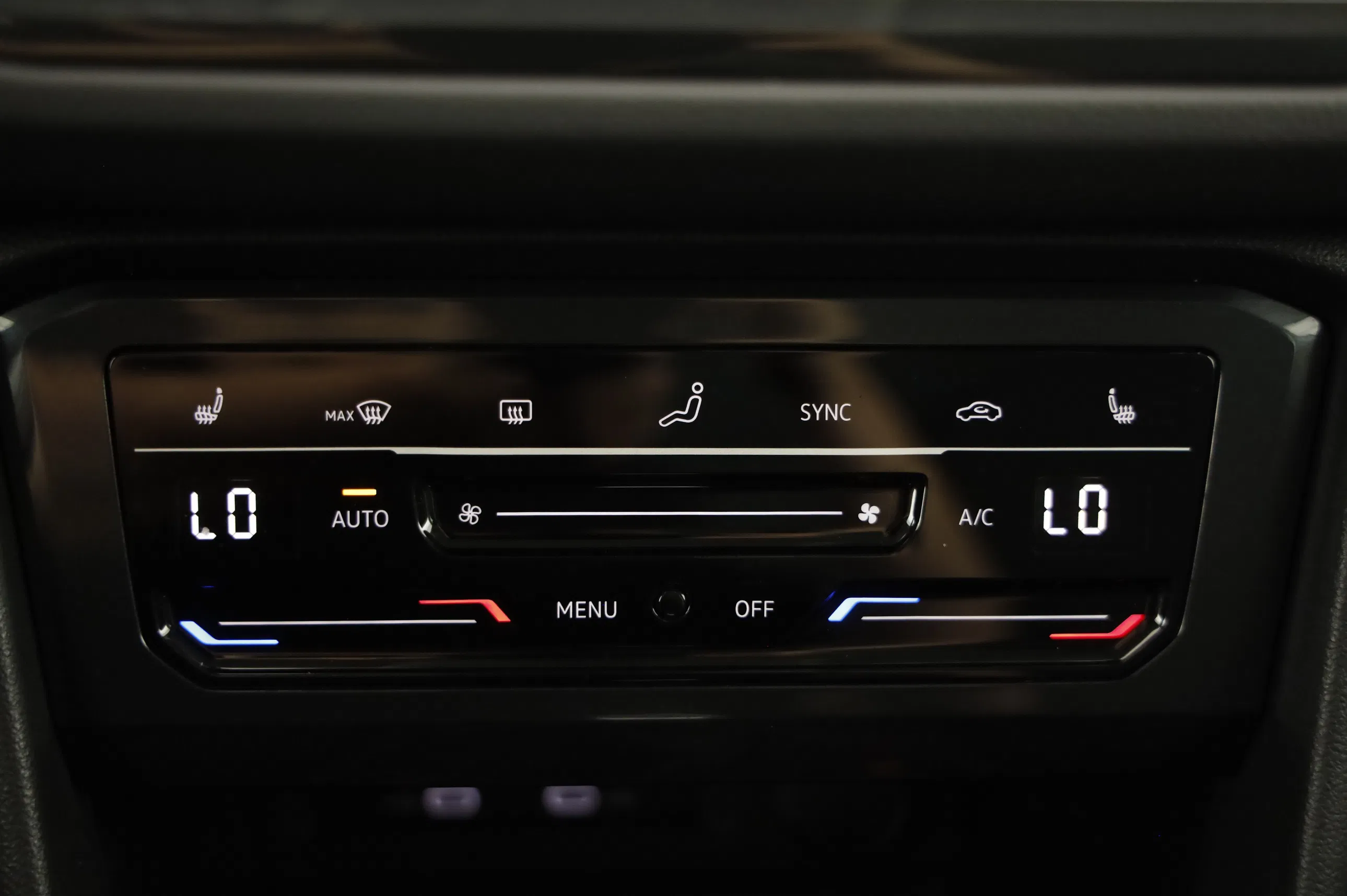 VW Tiguan 2.0 TDI BMT Elegance | Bild 18 von 31