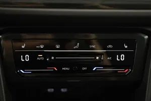 VW Tiguan 2.0 TDI BMT Elegance | Thumbnail 18 von 31