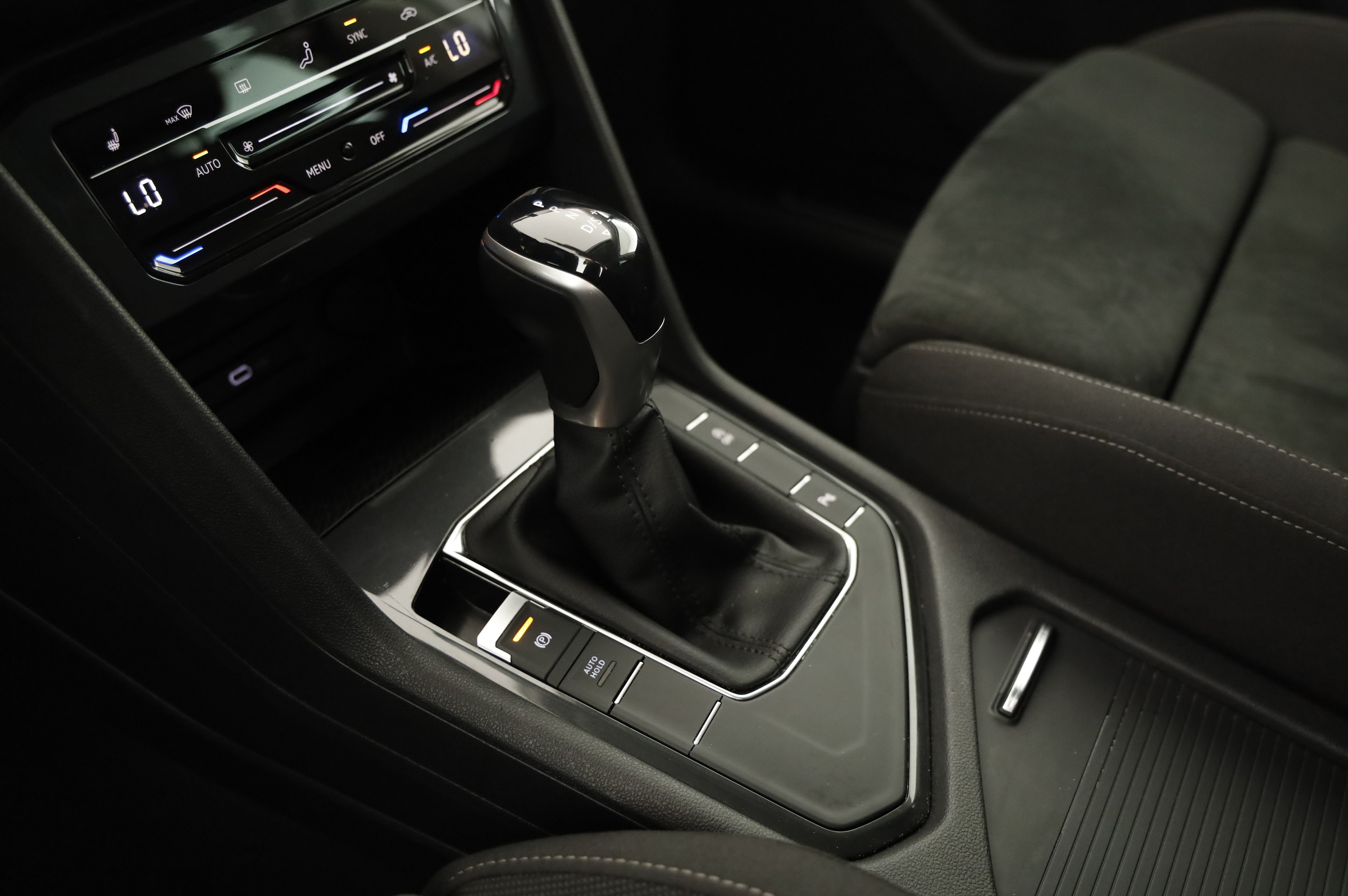 VW Tiguan 2.0 TDI BMT Elegance | Bild 19 von 31