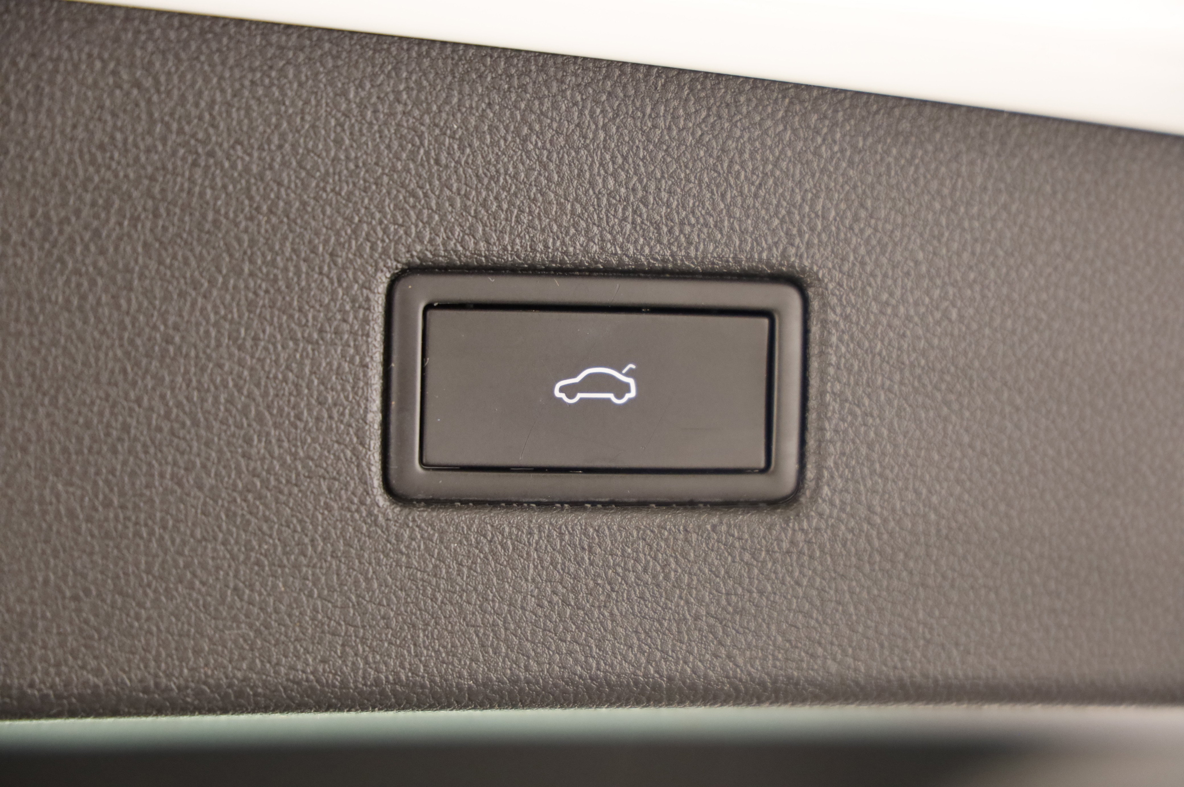 VW Tiguan 2.0 TDI BMT Elegance | Bild 22 von 31