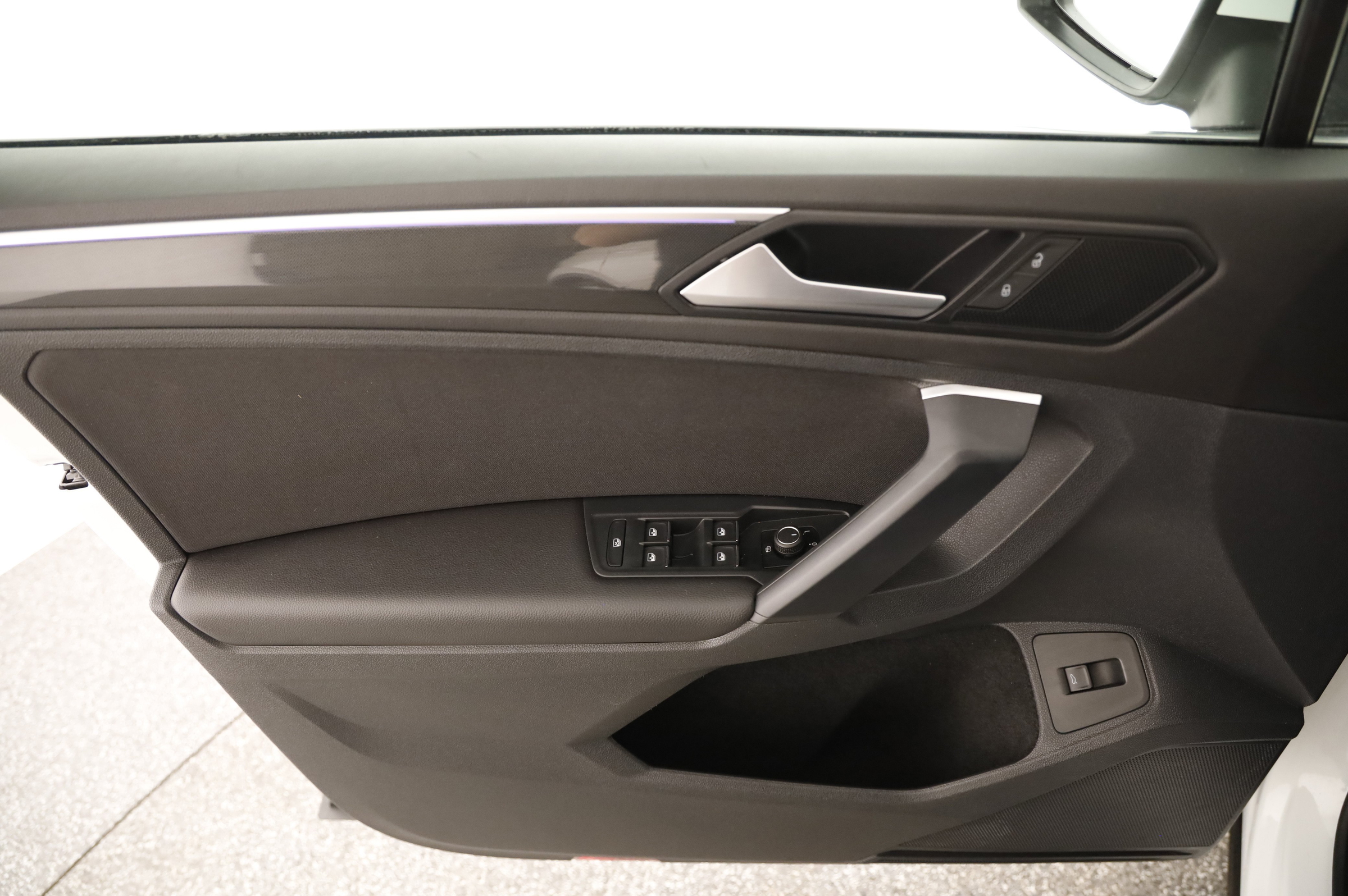 VW Tiguan 2.0 TDI BMT Elegance | Bild 6 von 31