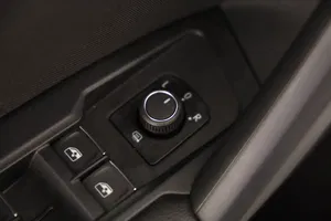 VW Tiguan 2.0 TDI BMT Elegance | Thumbnail 7 von 31