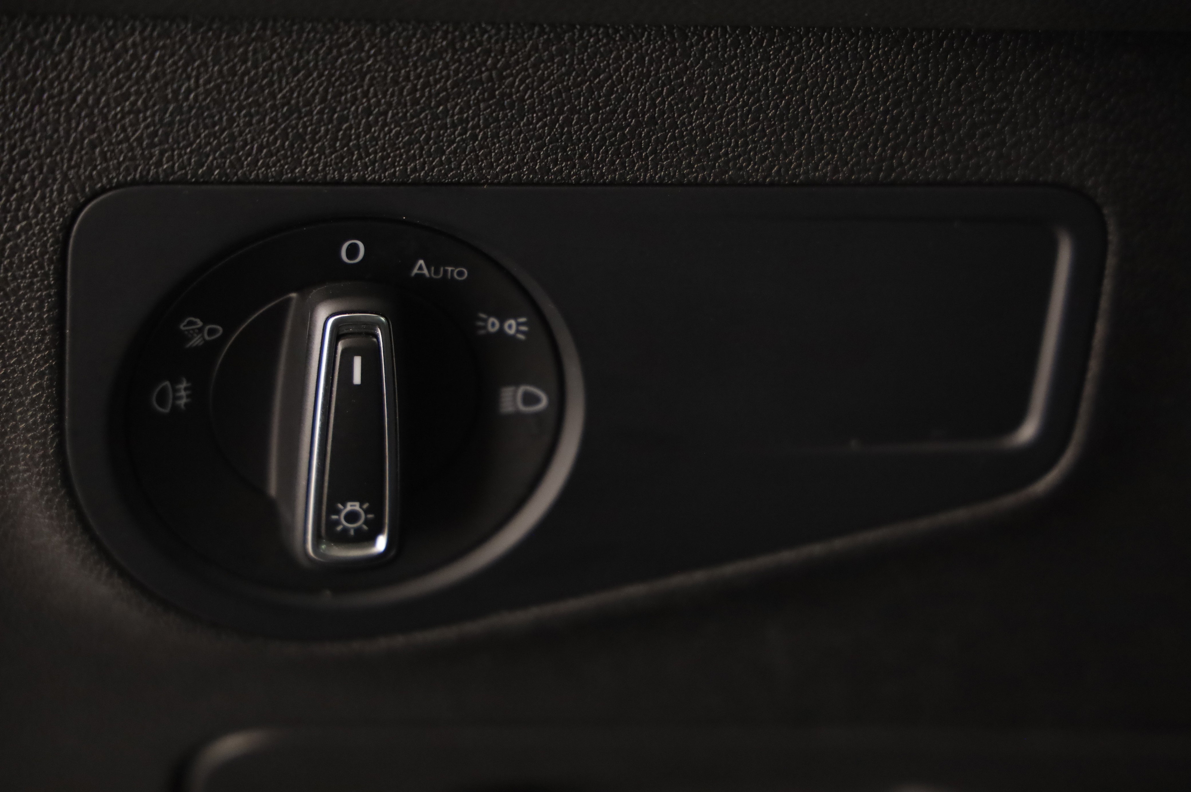 VW Tiguan 2.0 TDI BMT 4Motion Elegance | Bild 8 von 26