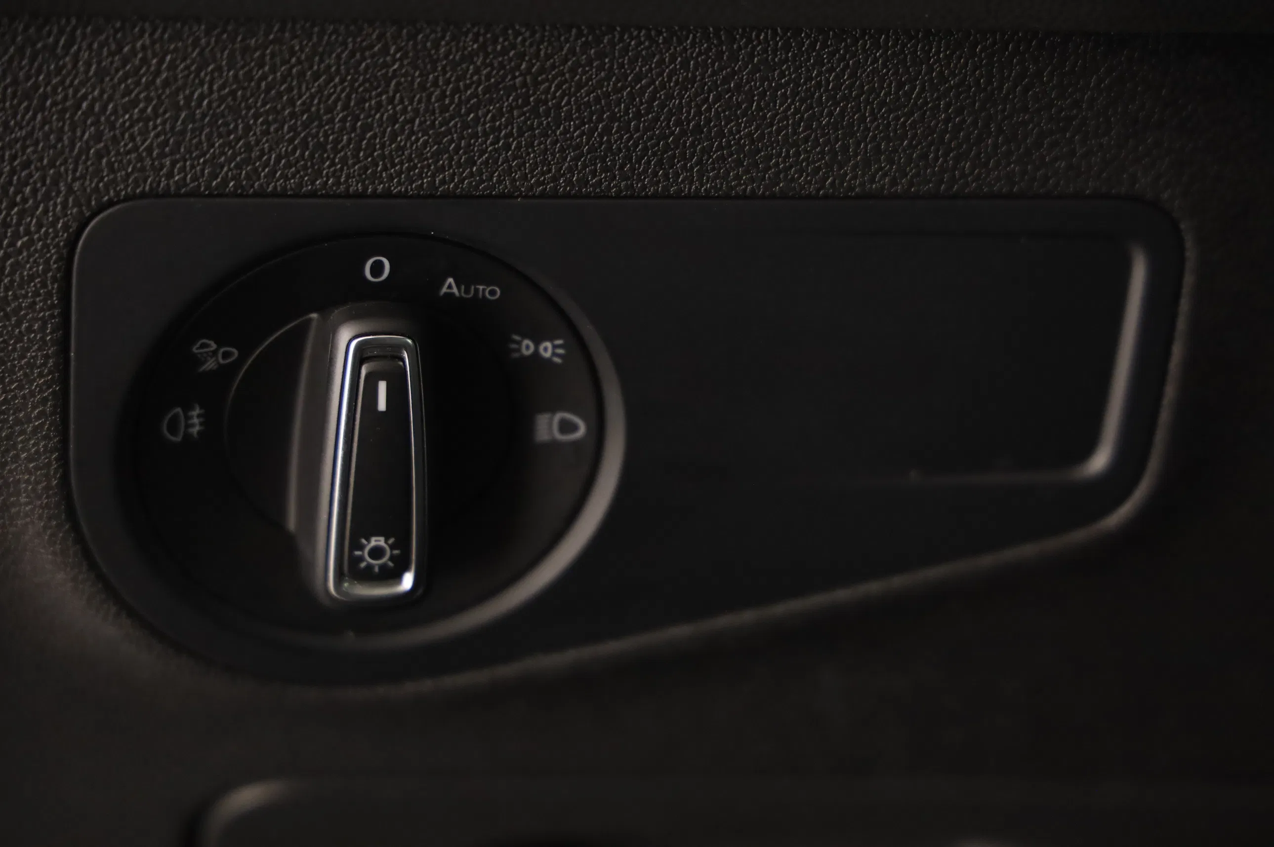 VW Tiguan 2.0 TDI BMT 4Motion Elegance | Bild 8 von 26