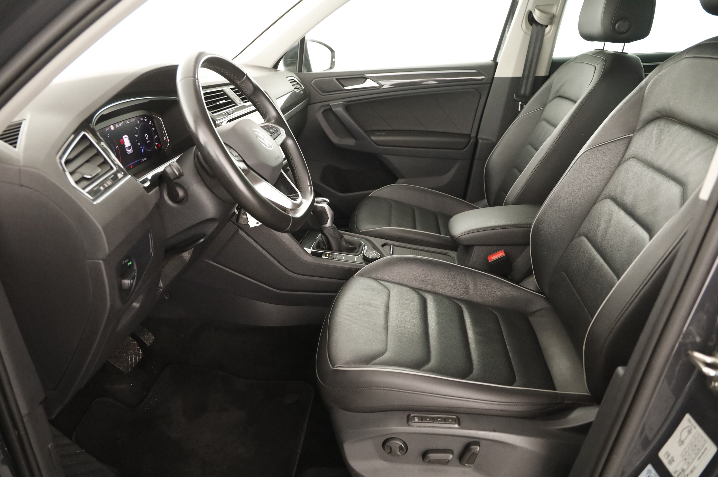 VW Tiguan 2.0 TDI BMT 4Motion Elegance | Bild 9 von 26