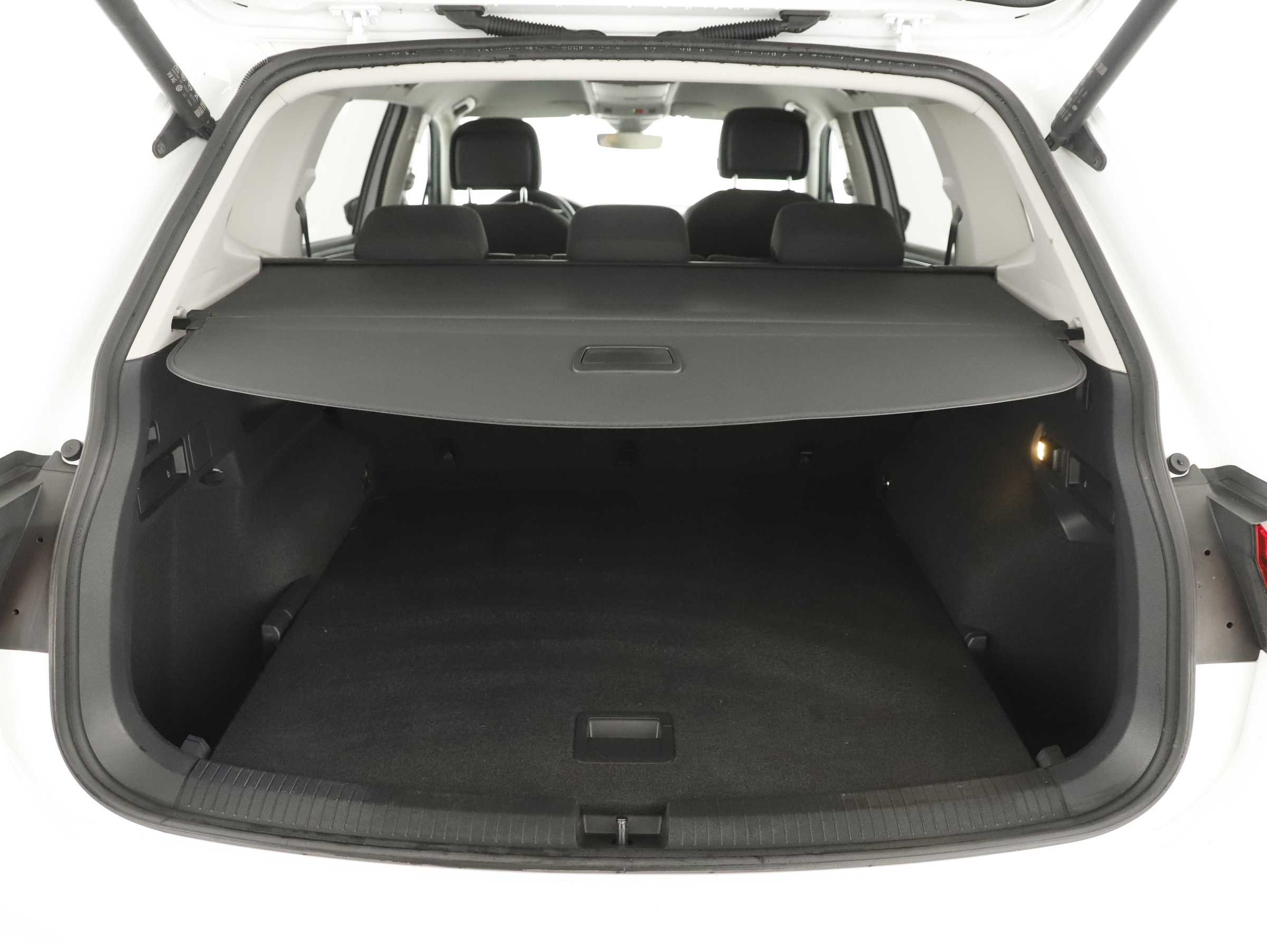 VW Tiguan Allspace 2.0 TDI  Life | Bild 17 von 31