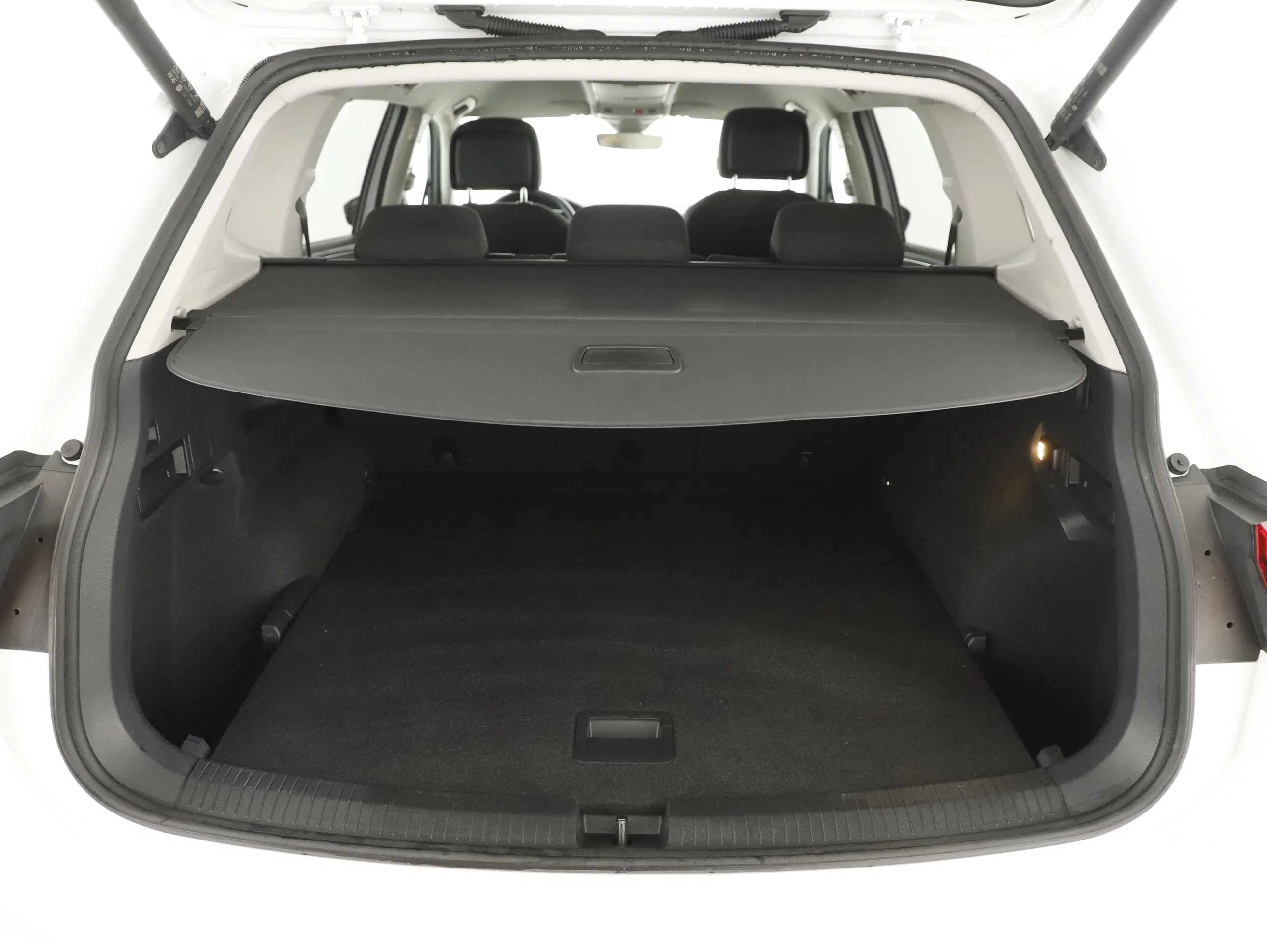 VW Tiguan Allspace 2.0 TDI Life | Bild 17 von 31