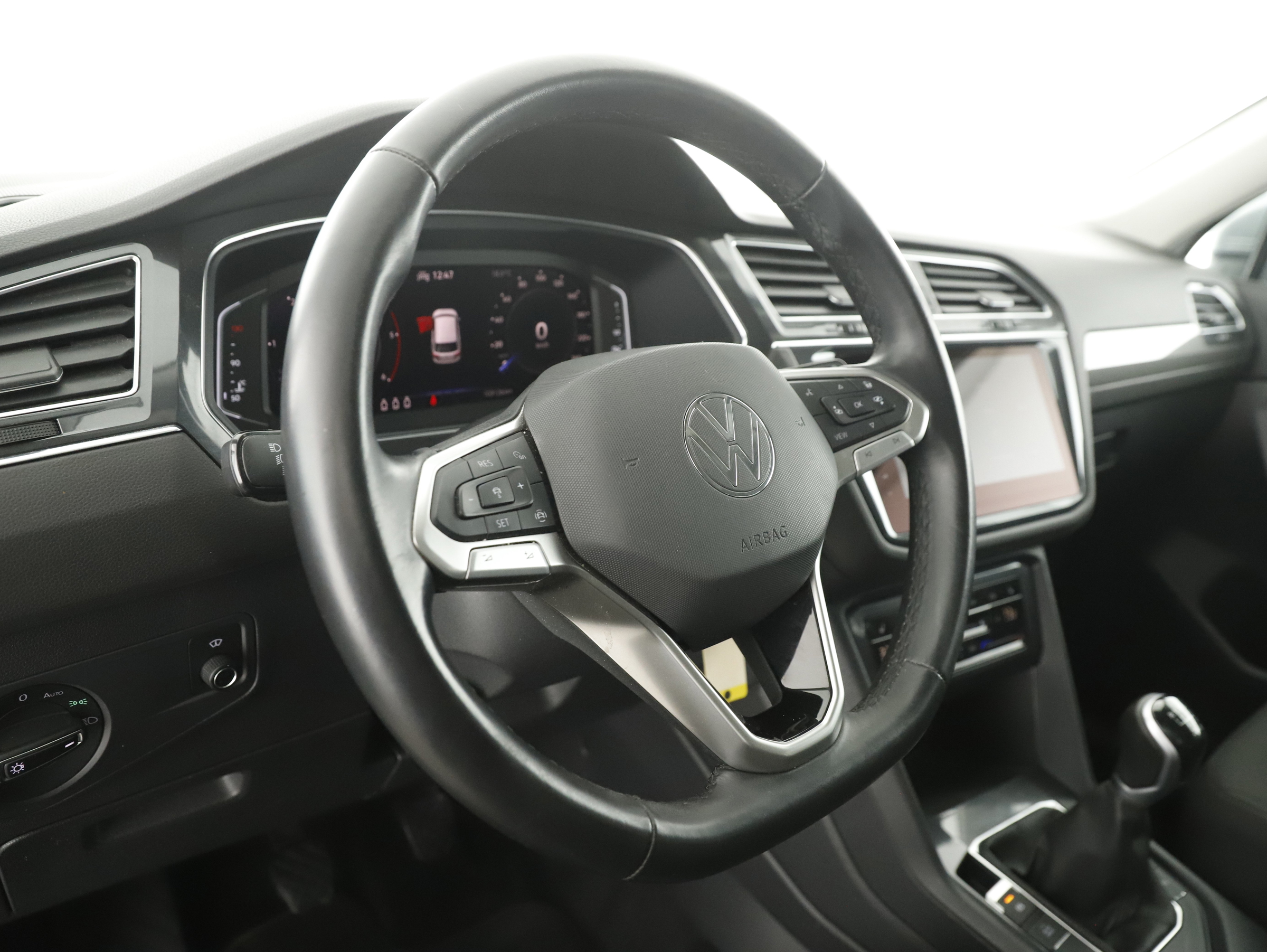 VW Tiguan Allspace 2.0 TDI  Life | Bild 23 von 31