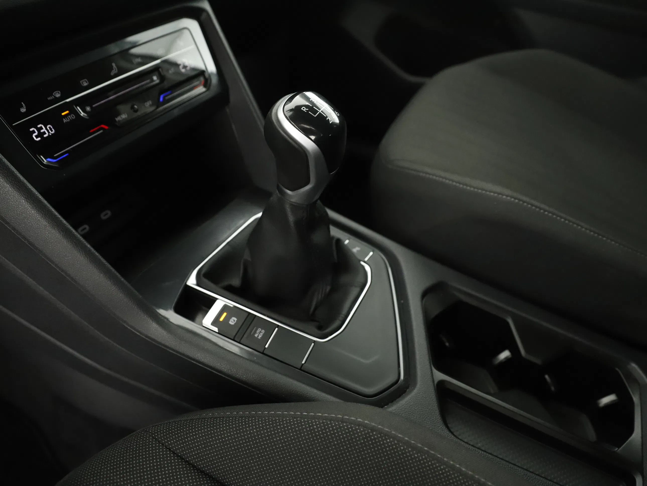 VW Tiguan Allspace 2.0 TDI Life | Bild 24 von 31