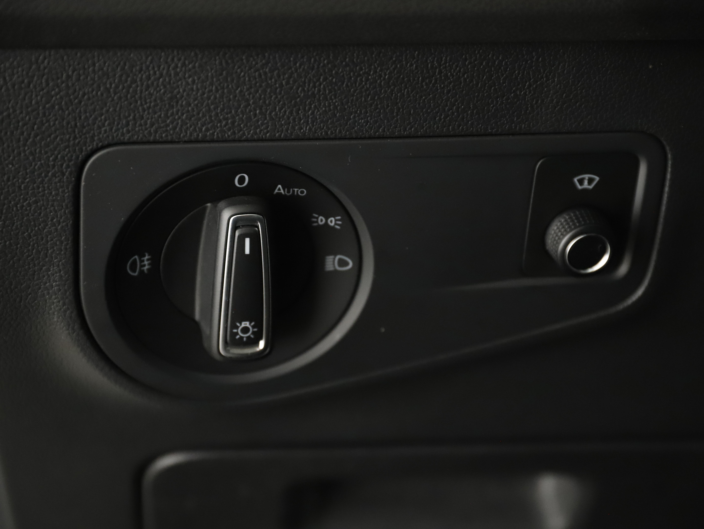 VW Tiguan Allspace 2.0 TDI  Life | Bild 29 von 31