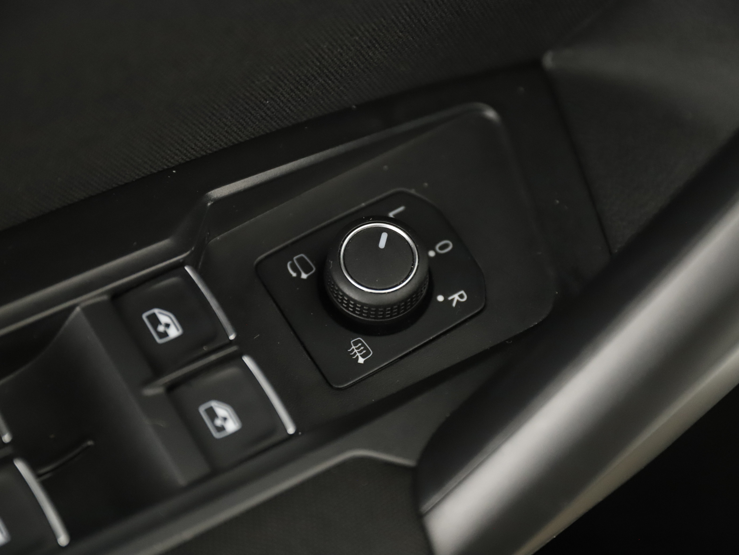 VW Tiguan Allspace 2.0 TDI  Life | Bild 30 von 31