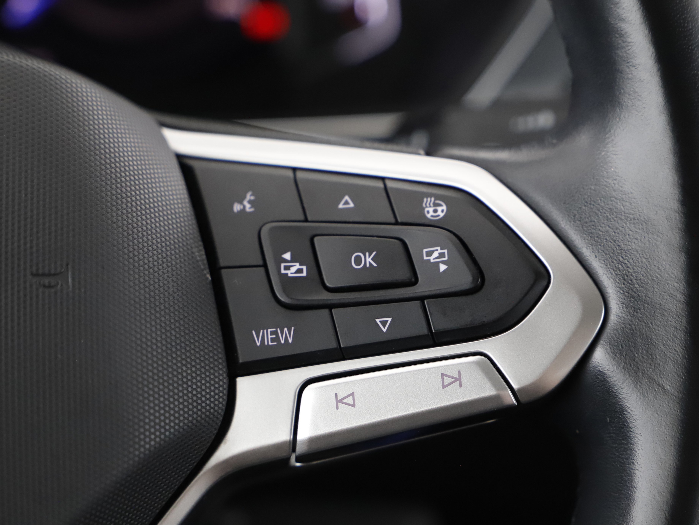 VW Tiguan Allspace 1.5 TSI ACT Life | Bild 12 von 21